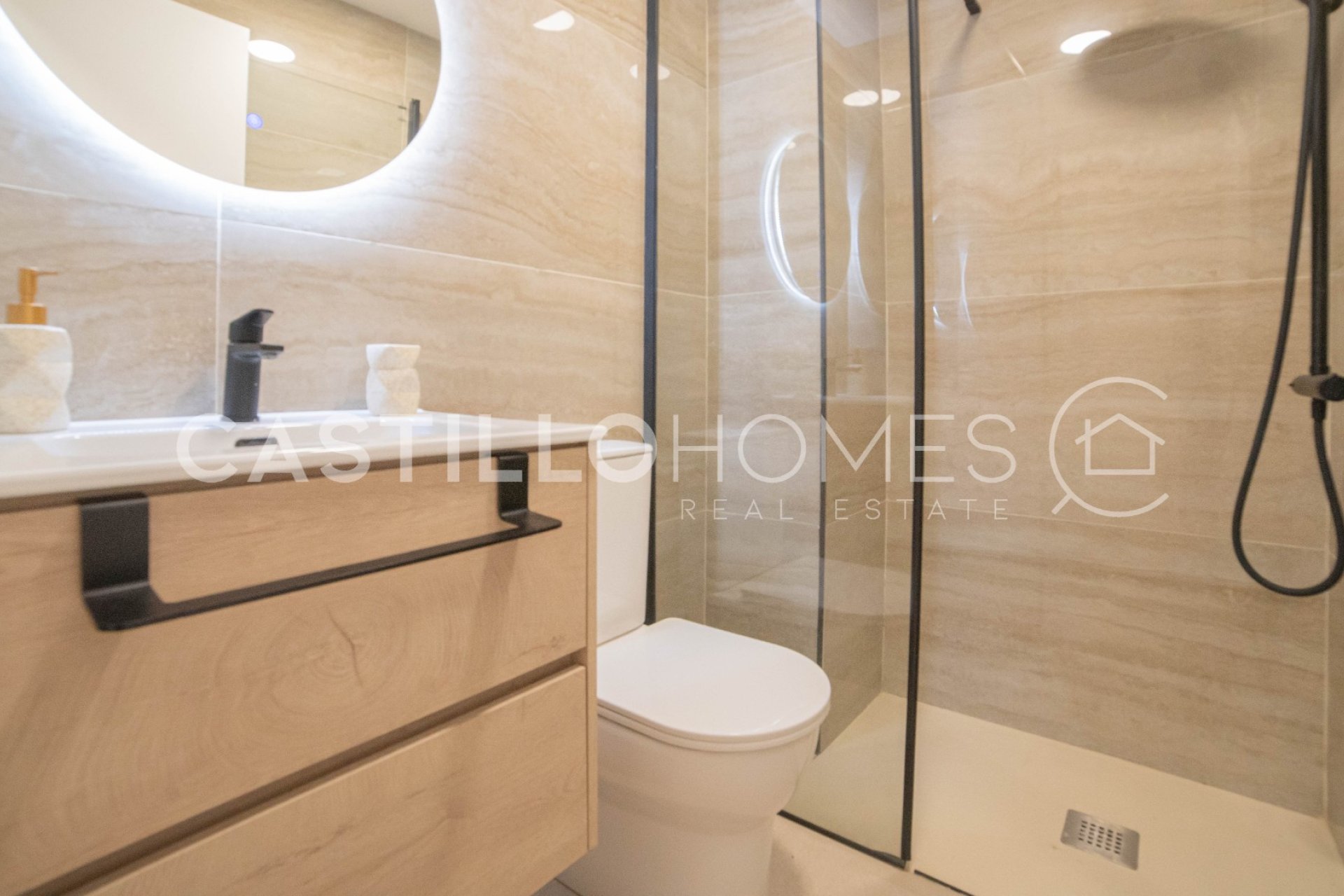 Resale - Apartment / flat - Torrevieja - Playa del Cura
