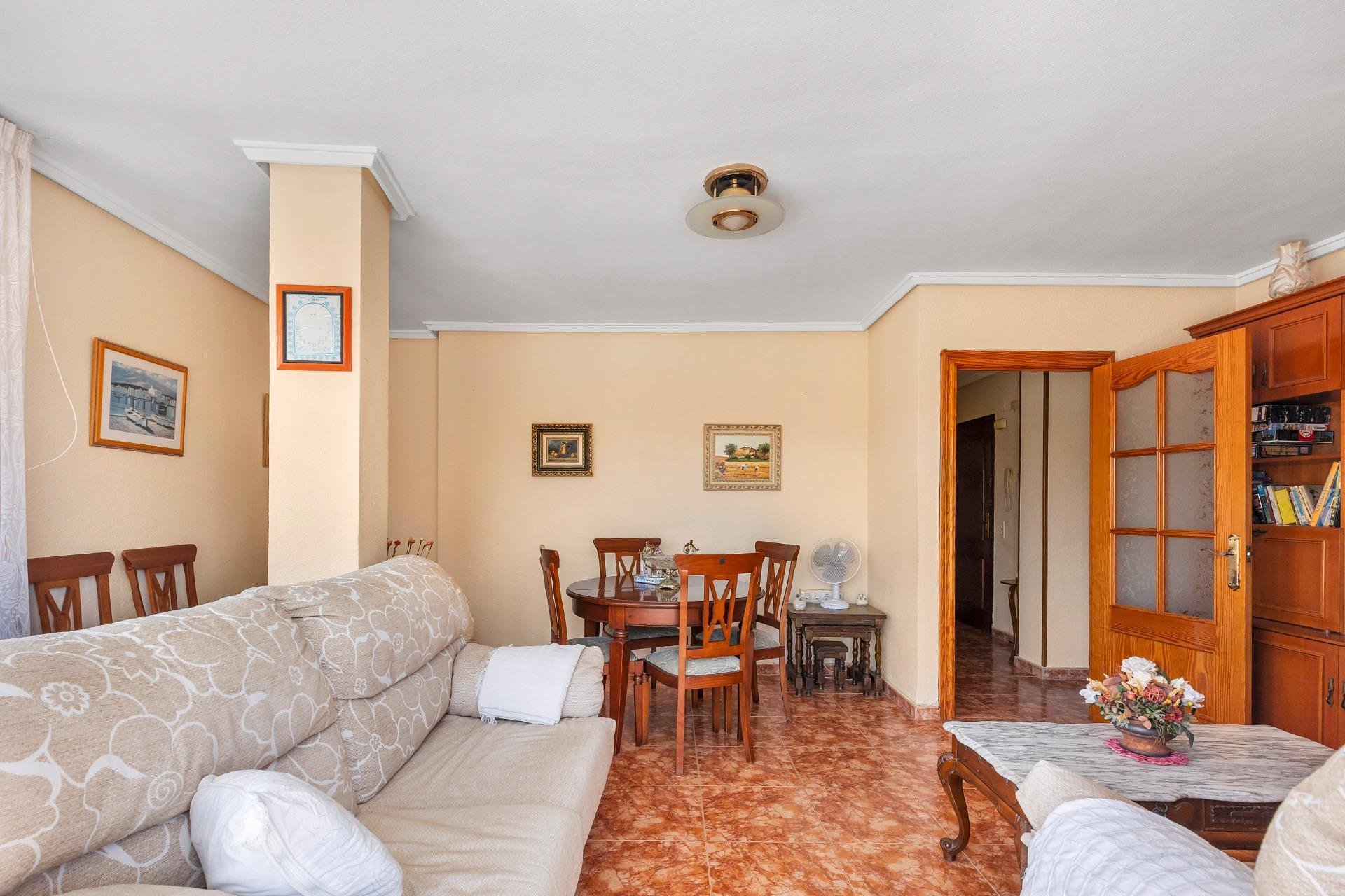 Resale - Apartment / flat - Torrevieja - Playa del cura