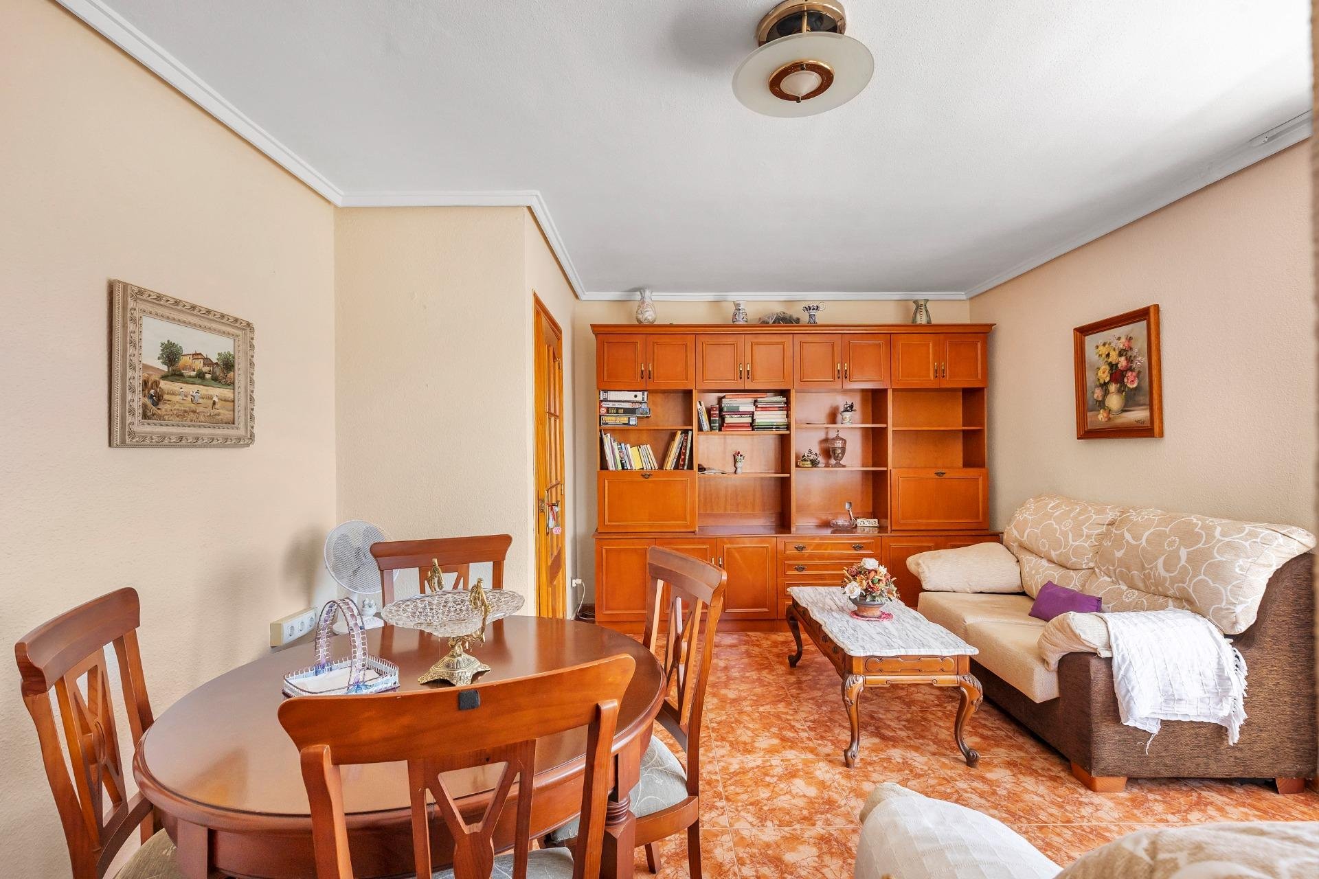 Resale - Apartment / flat - Torrevieja - Playa del cura