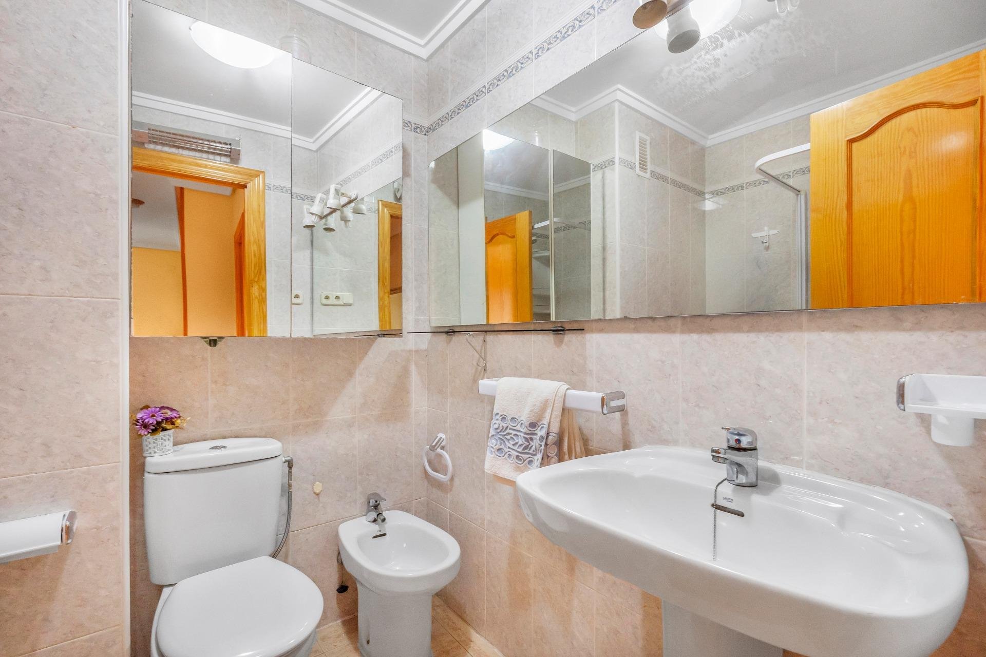 Resale - Apartment / flat - Torrevieja - Playa del cura