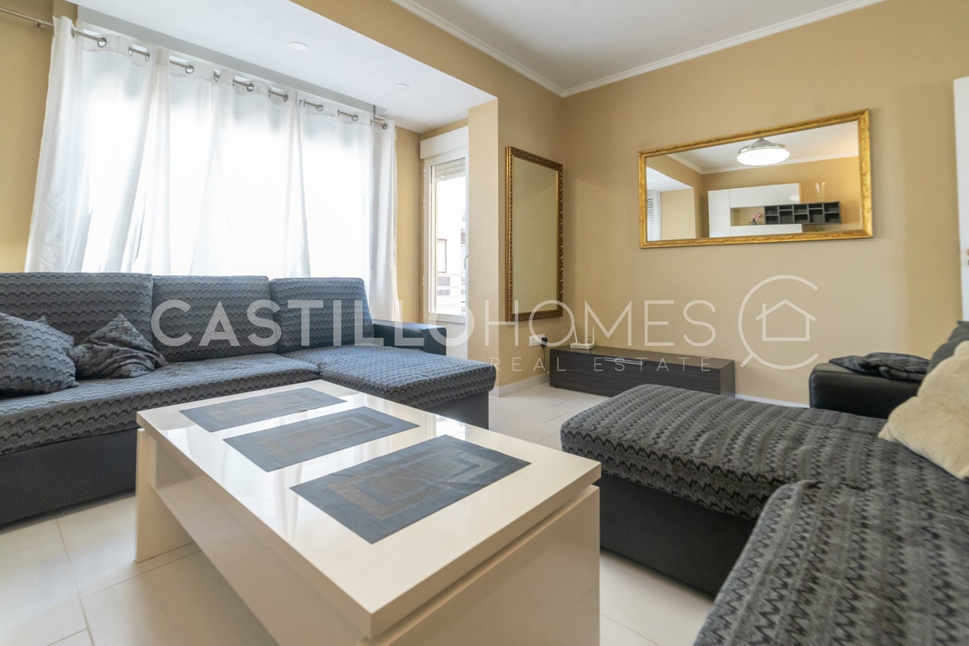 Resale - Apartment / flat - Torrevieja - Playa del Cura
