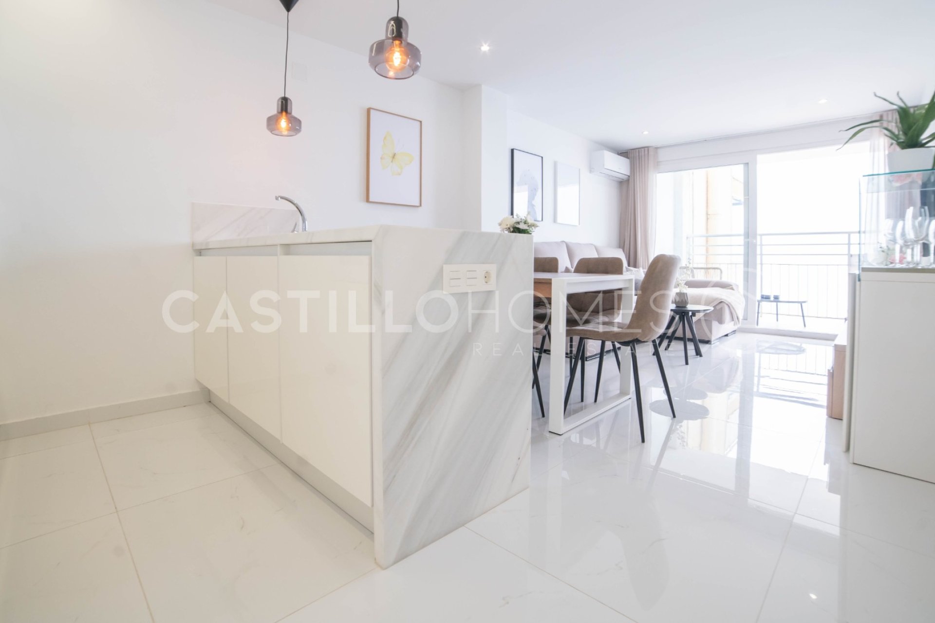 Resale - Apartment / flat - Torrevieja - Playa del Cura