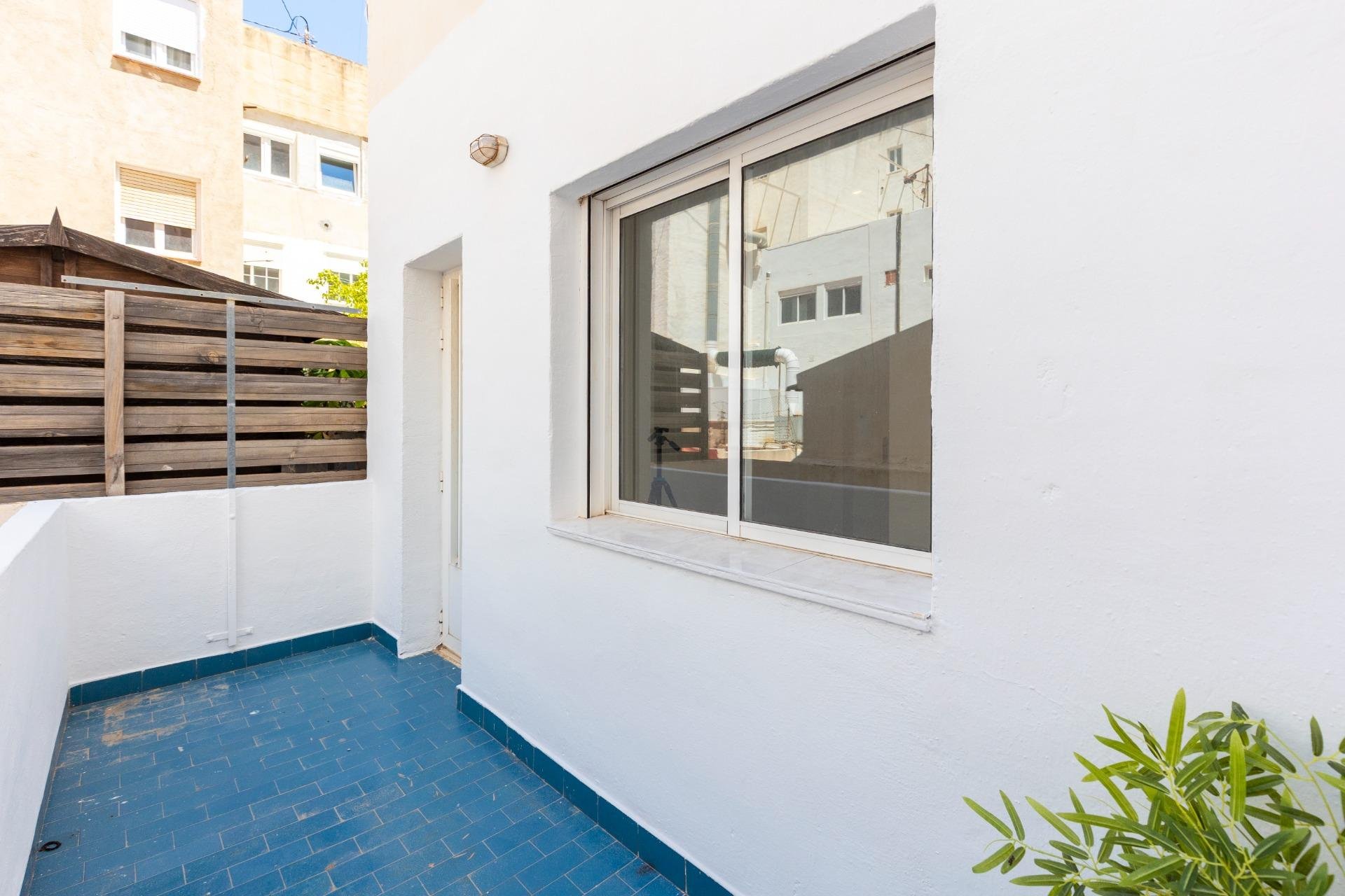 Resale - Apartment / flat - Torrevieja - Puerto Deportivo