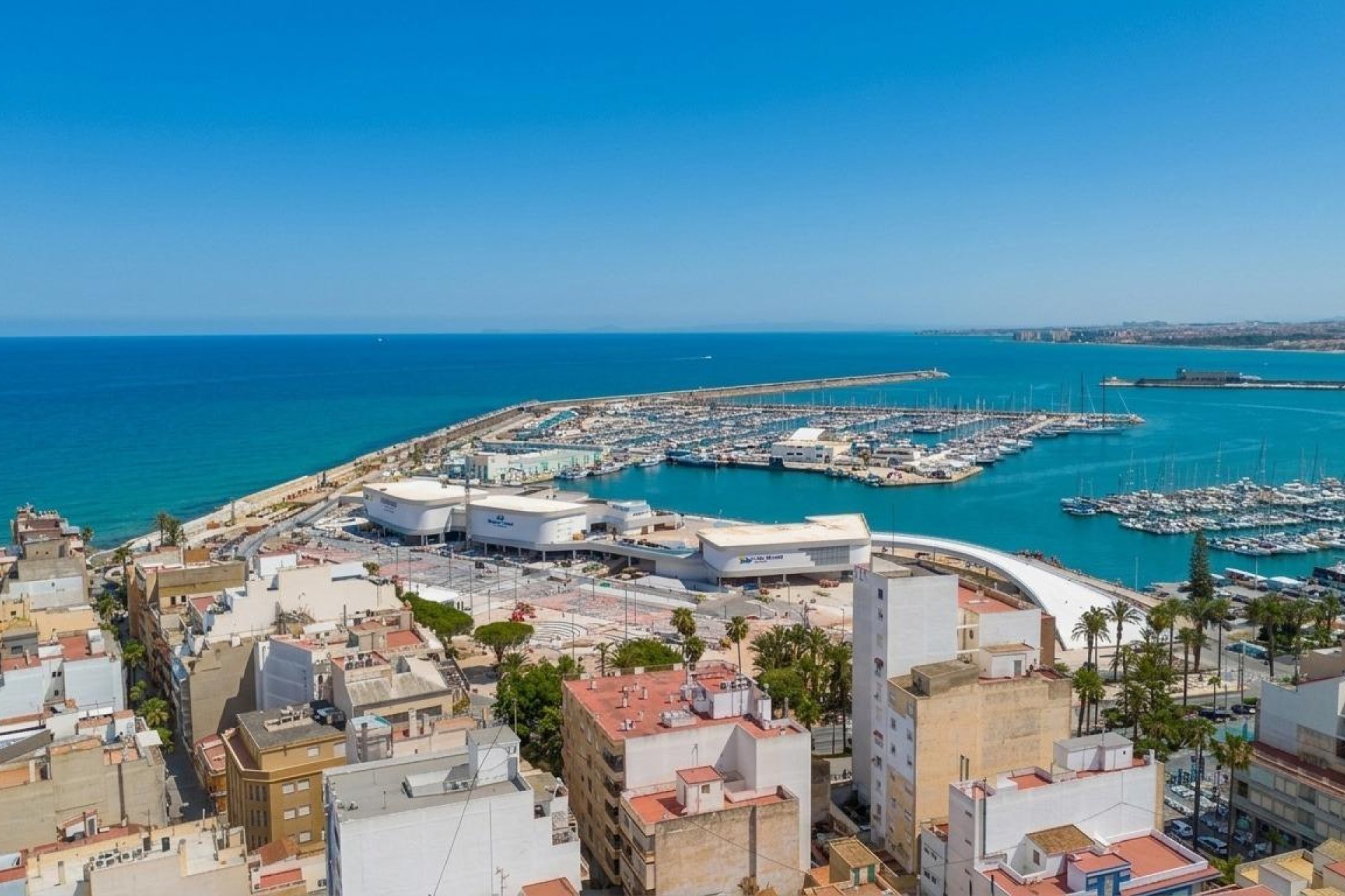 Resale - Apartment / flat - Torrevieja - Puerto Deportivo