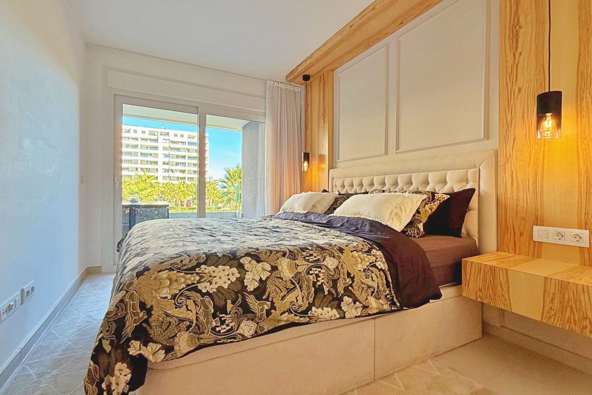 Resale - Apartment / flat - Torrevieja - Punta Prima