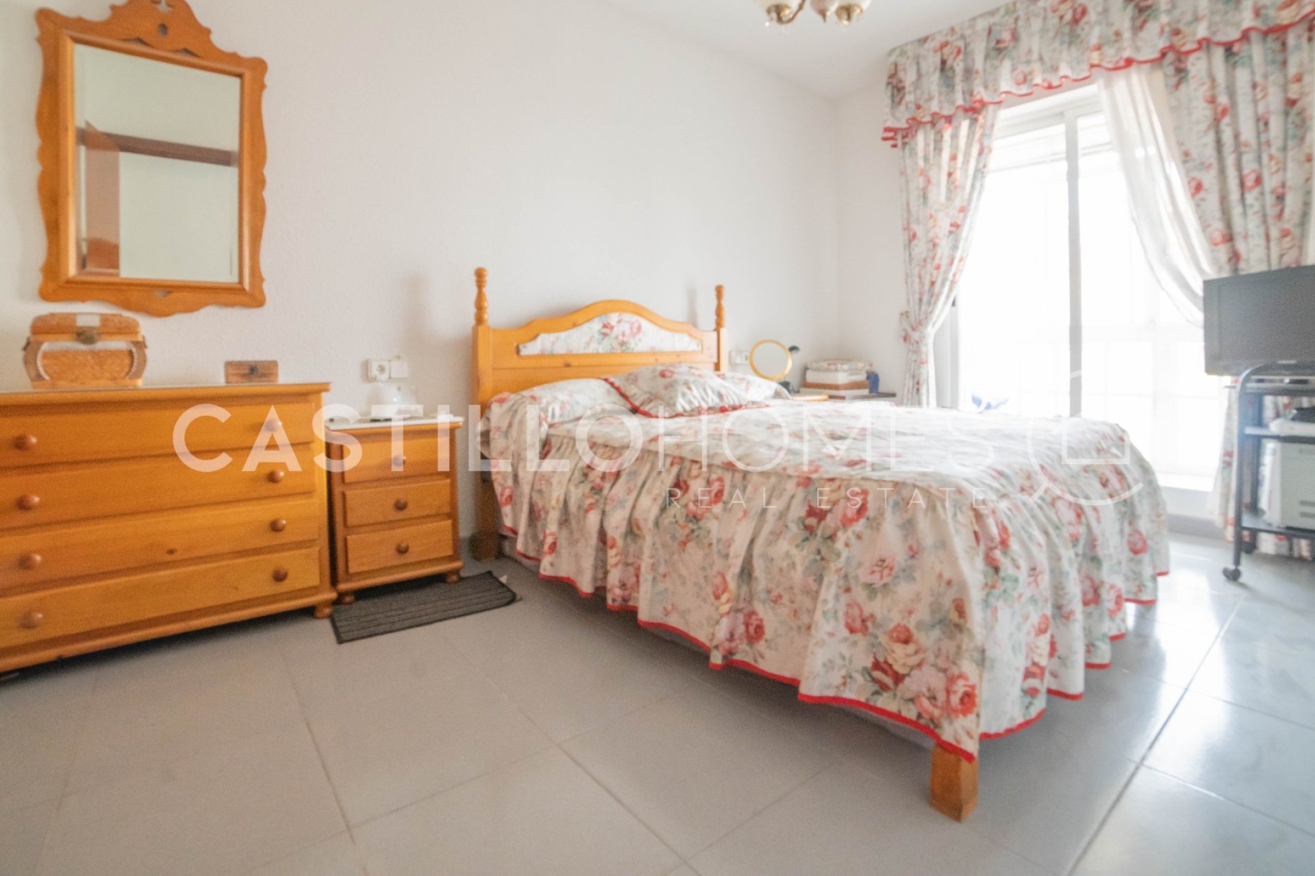 Resale - Apartment / flat - Torrevieja - Punta Prima