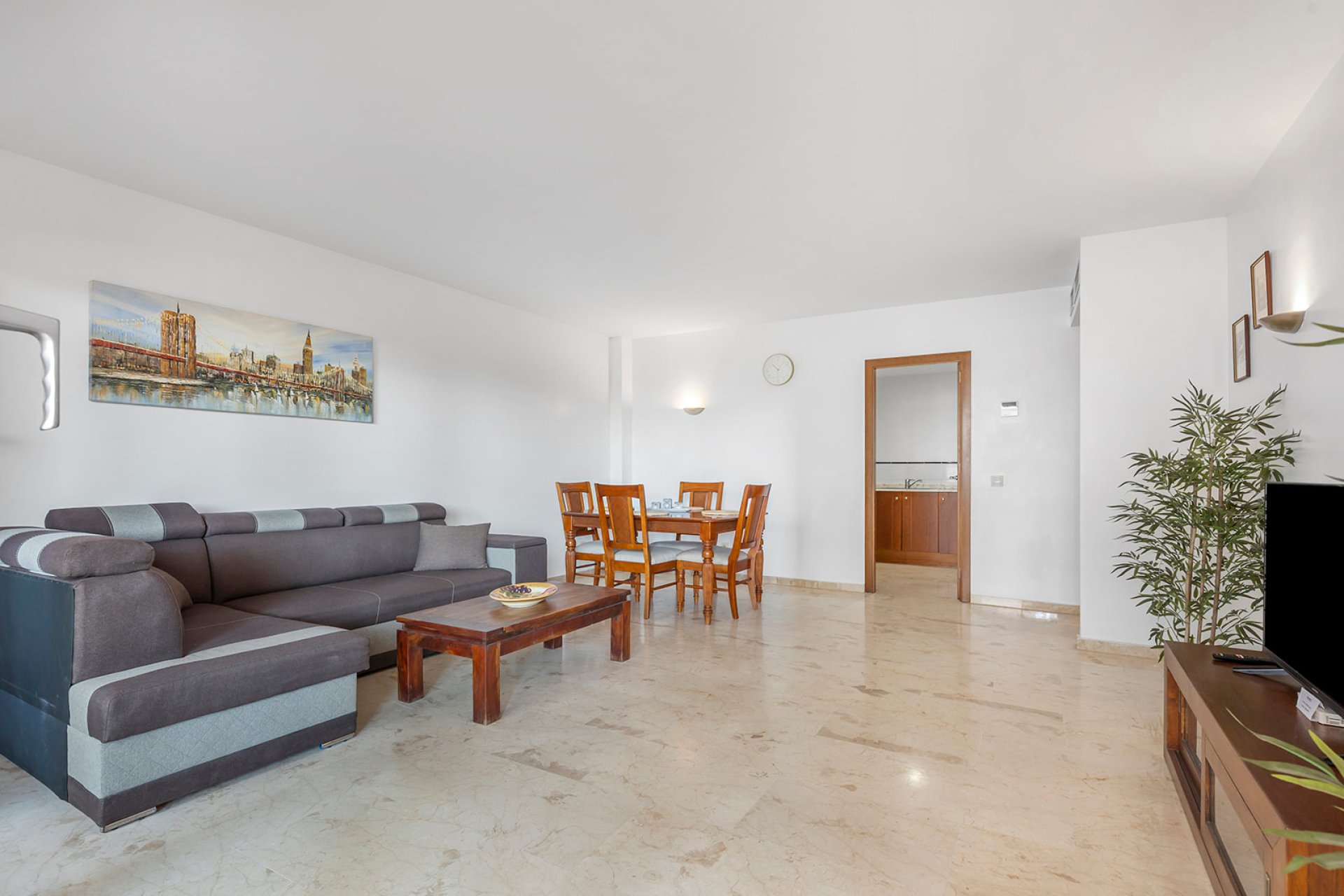 Resale - Apartment / flat - Torrevieja - Punta Prima