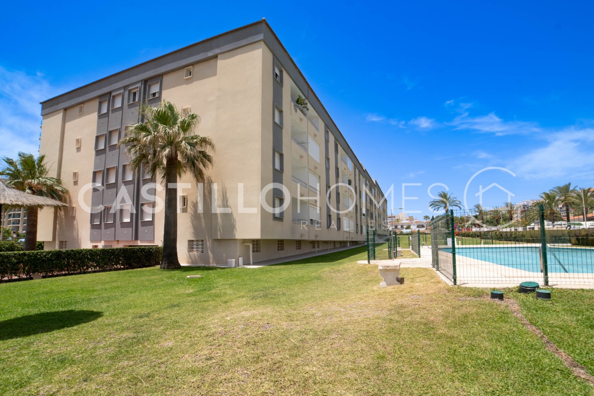 Resale - Apartment / flat - Torrevieja - Punta Prima