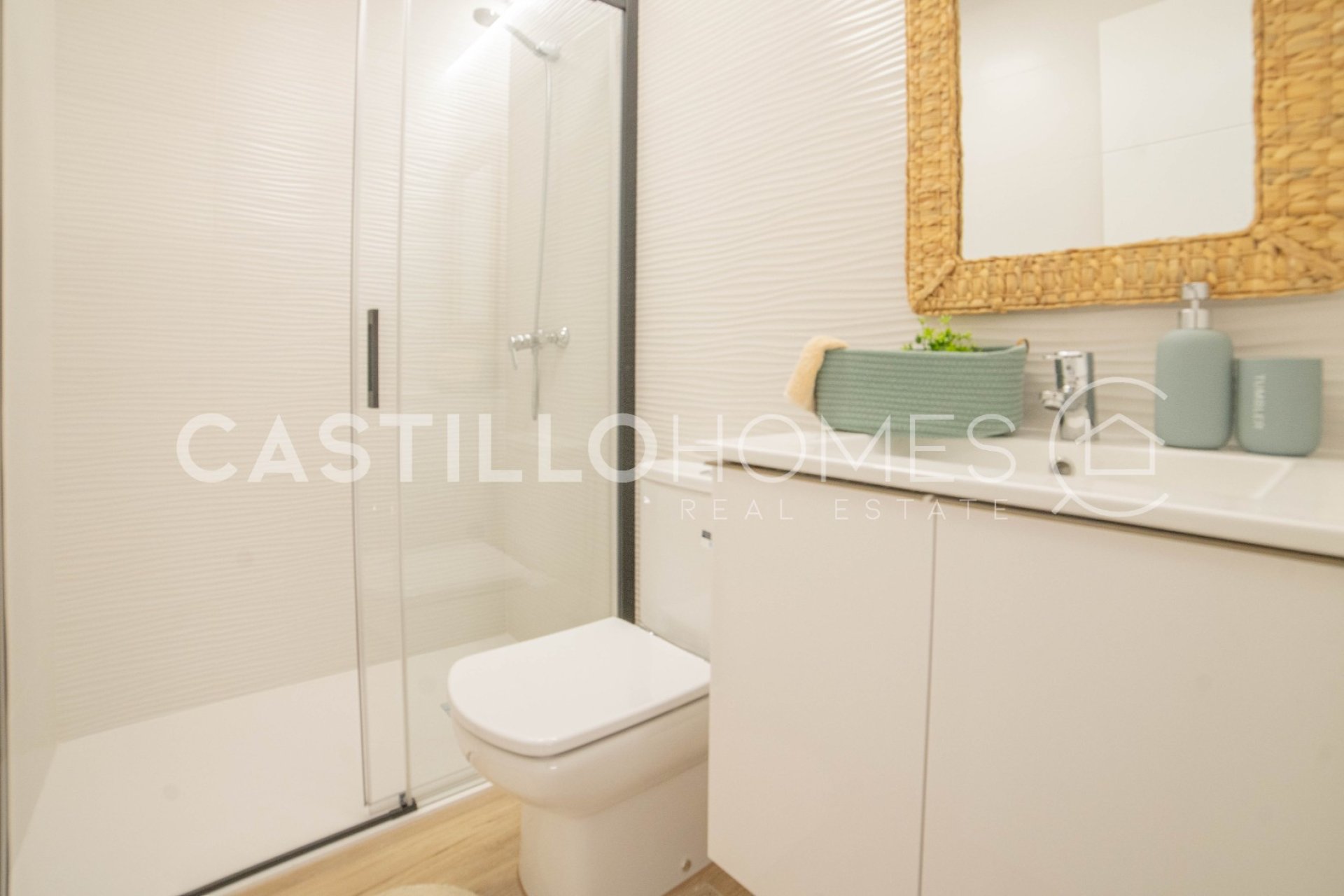 Resale - Apartment / flat - Torrevieja - Punta Prima