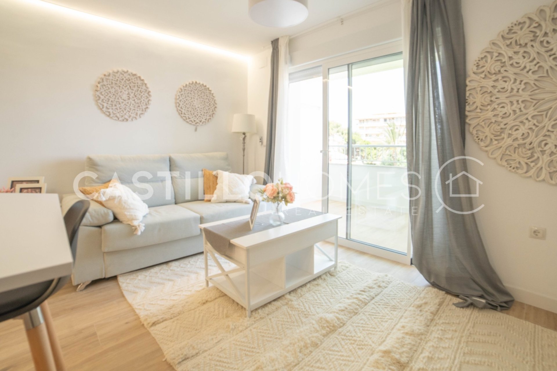 Resale - Apartment / flat - Torrevieja - Punta Prima