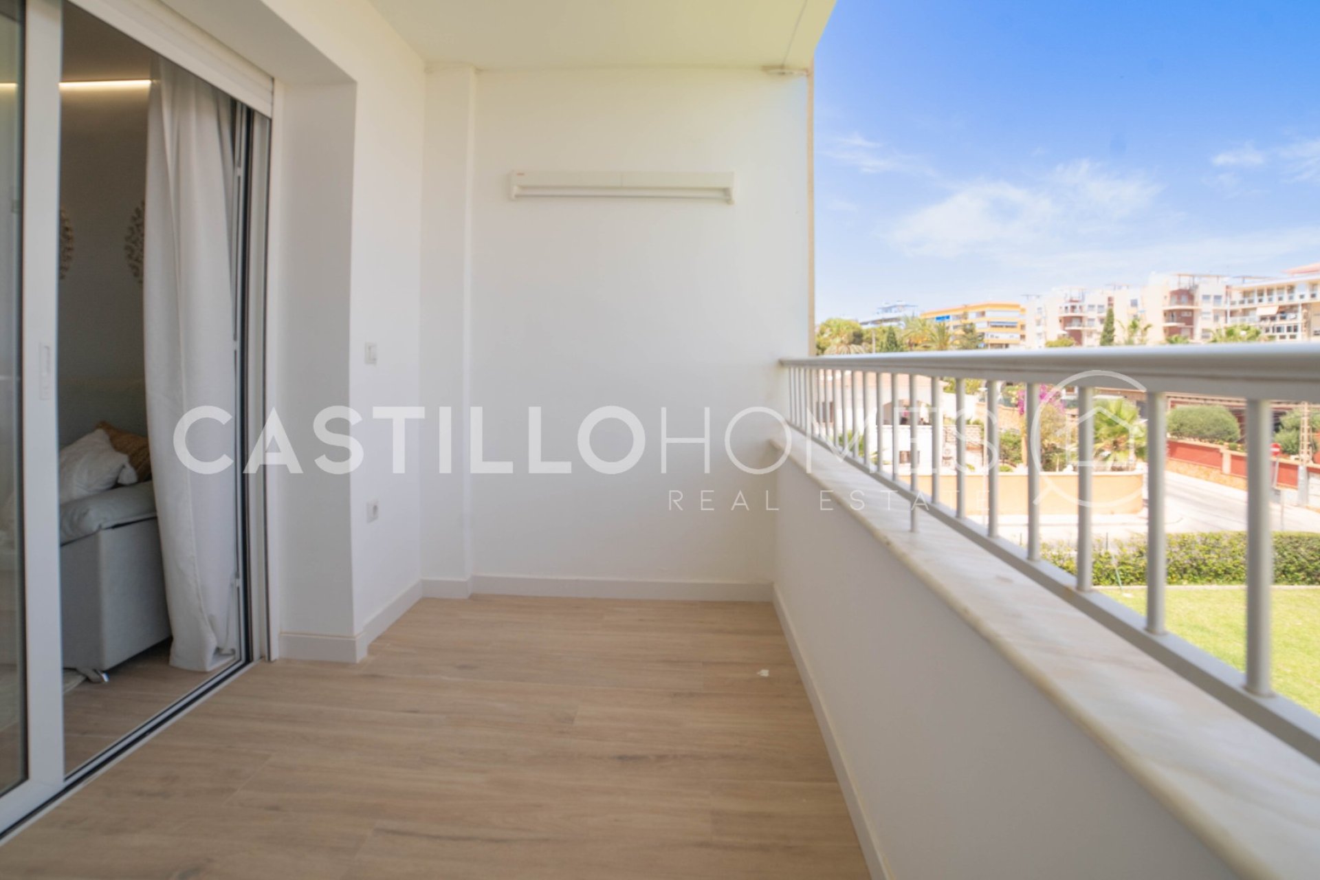 Resale - Apartment / flat - Torrevieja - Punta Prima
