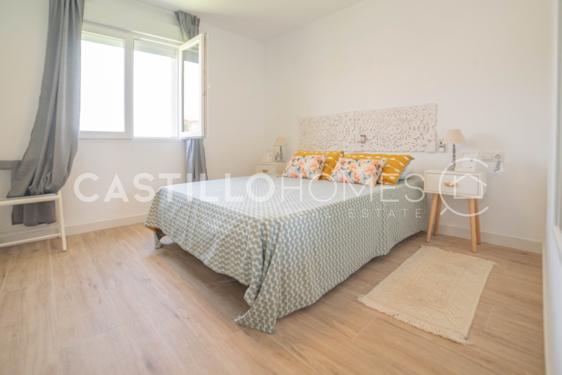 Resale - Apartment / flat - Torrevieja - Punta Prima