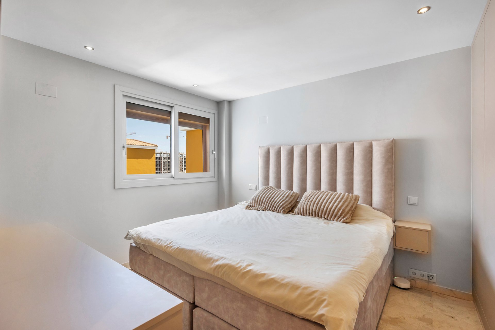 Resale - Apartment / flat - Torrevieja - Punta Prima