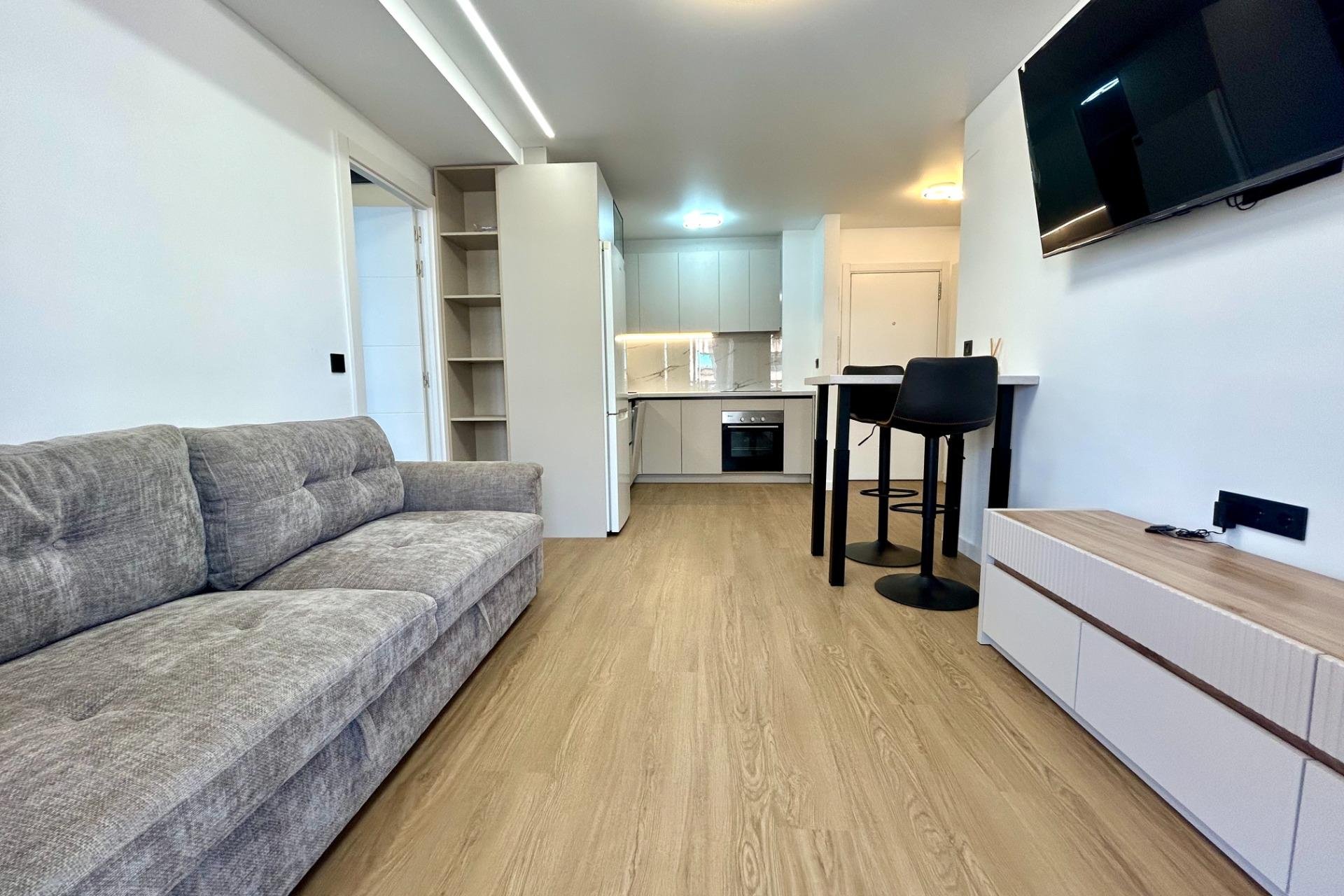 Resale - Apartment / flat - Torrevieja - Punta prima