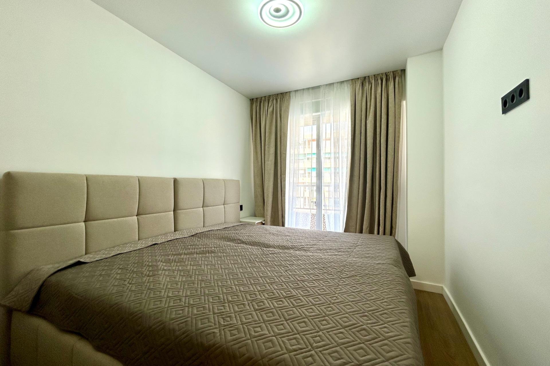 Resale - Apartment / flat - Torrevieja - Punta prima