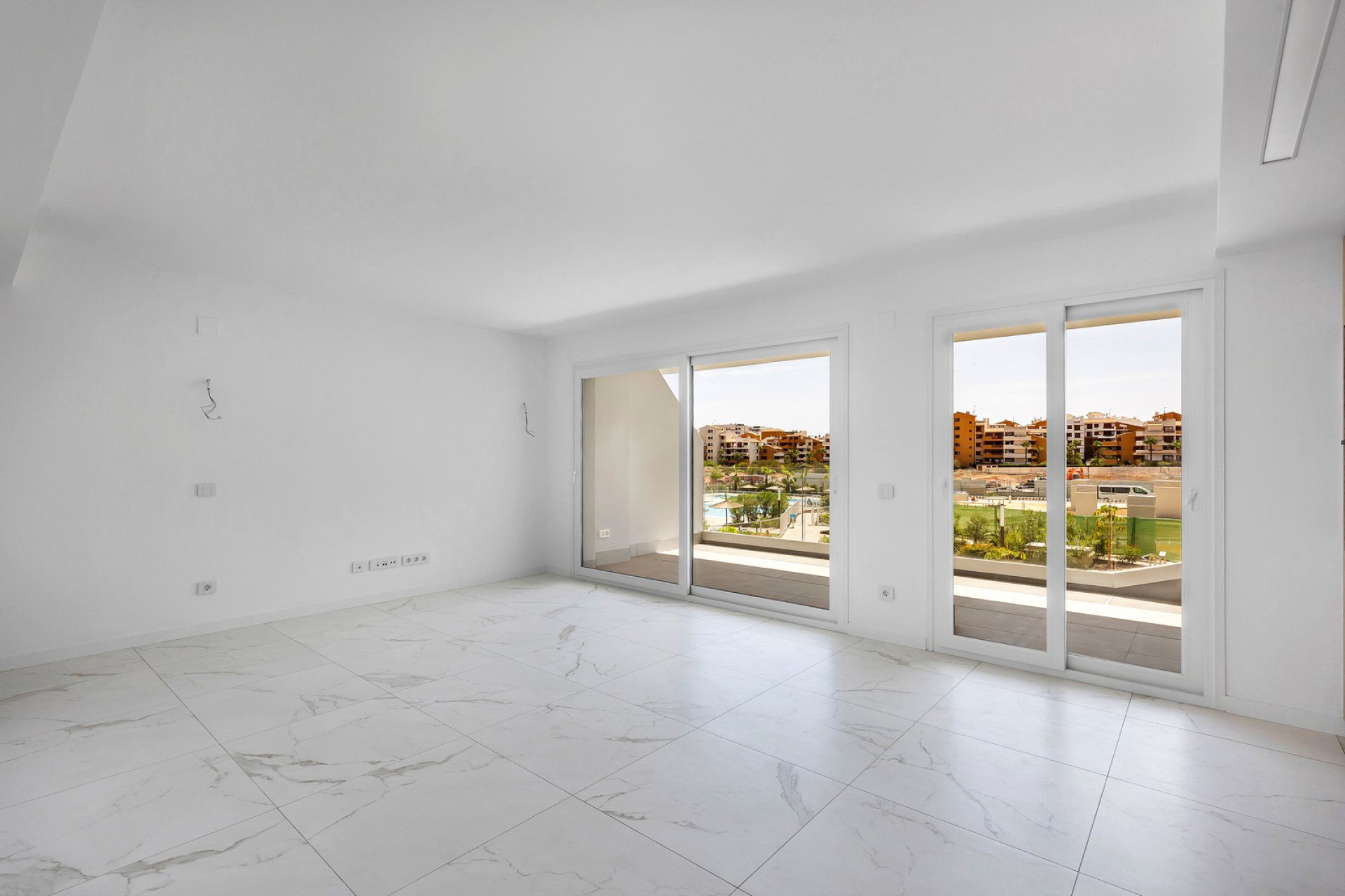 Resale - Apartment / flat - Torrevieja - Punta Prima
