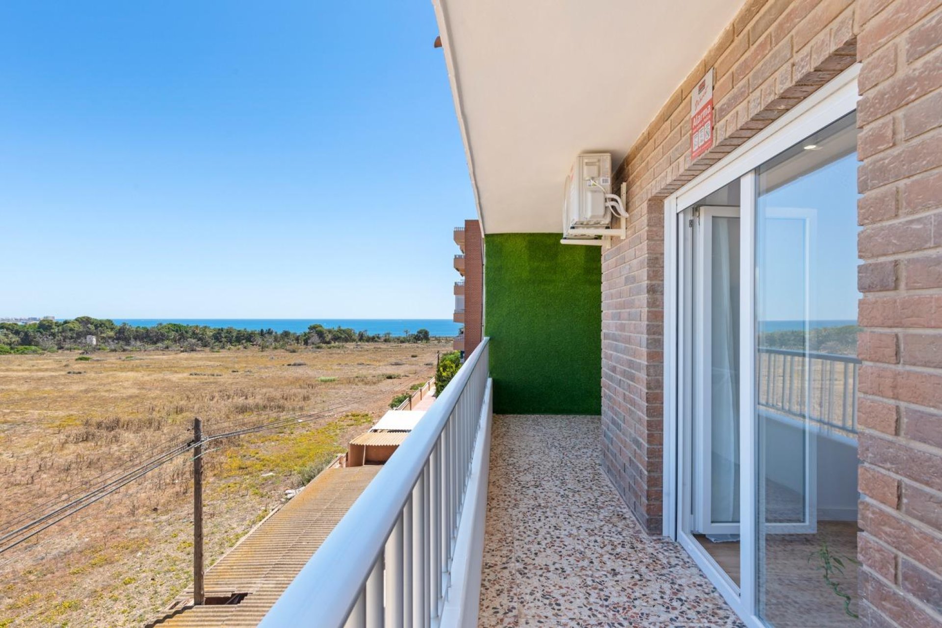 Resale - Apartment / flat - Torrevieja - Punta prima