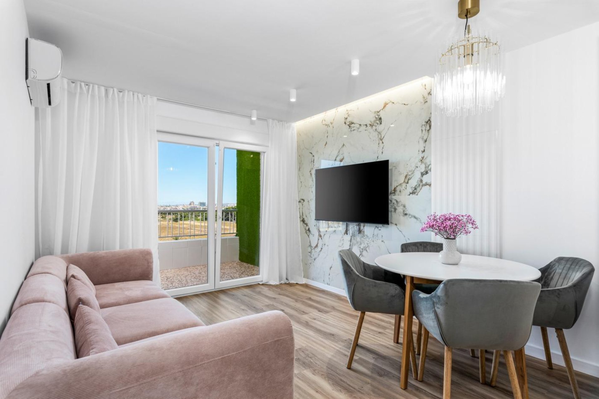 Resale - Apartment / flat - Torrevieja - Punta prima