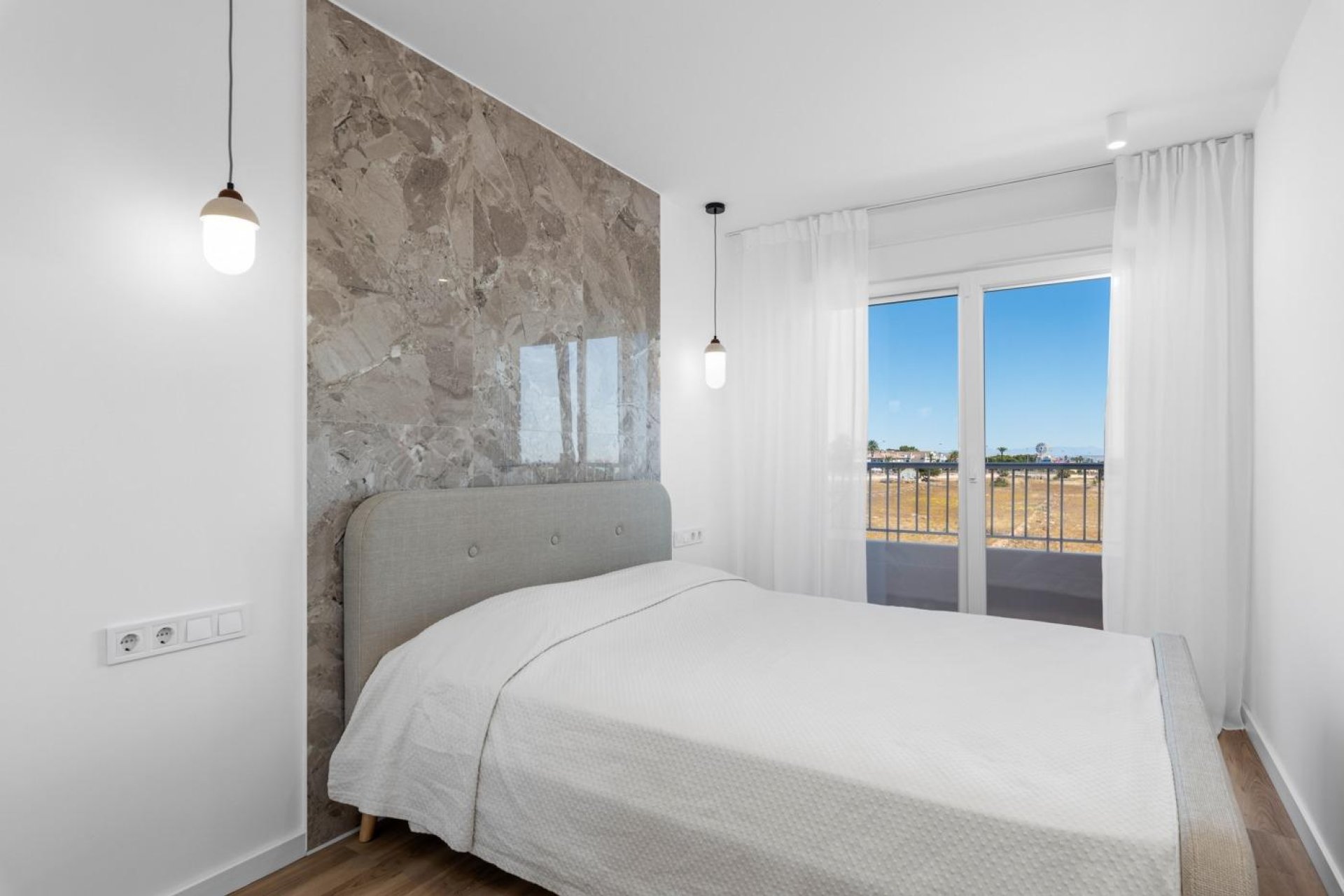 Resale - Apartment / flat - Torrevieja - Punta prima