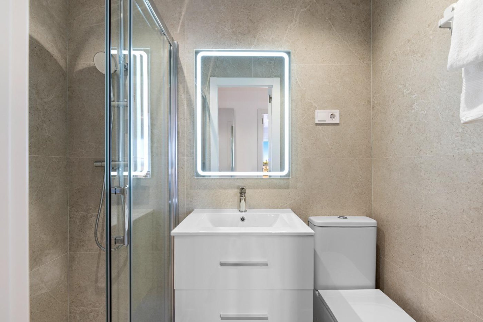 Resale - Apartment / flat - Torrevieja - Punta prima