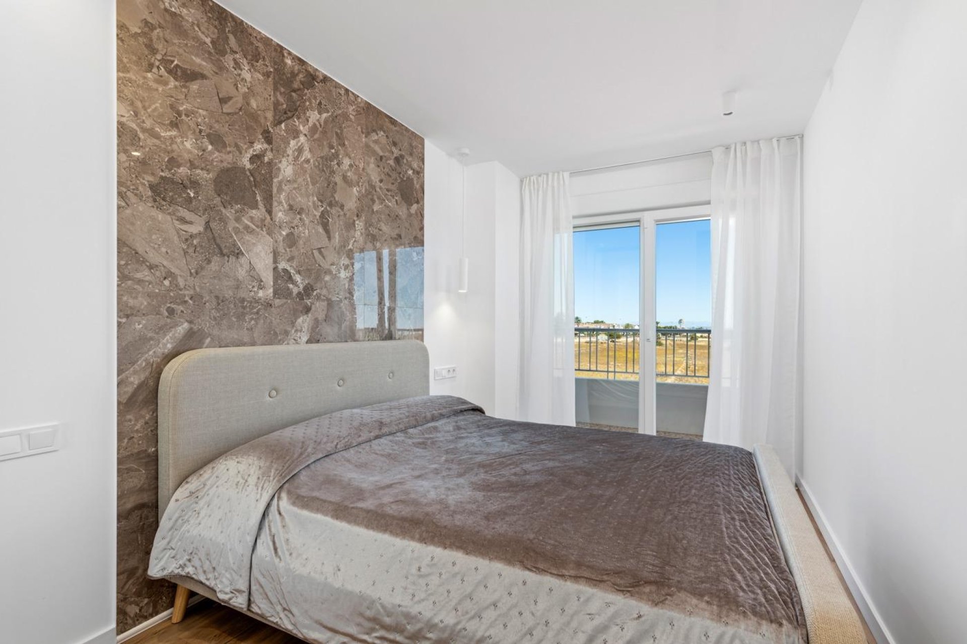 Resale - Apartment / flat - Torrevieja - Punta prima