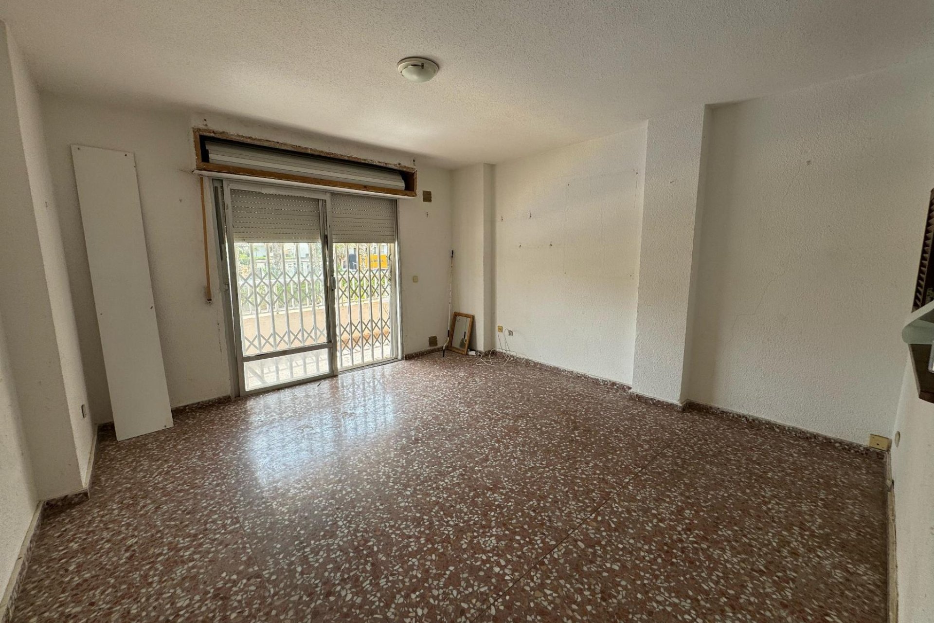 Resale - Apartment / flat - Torrevieja - Punta Prima