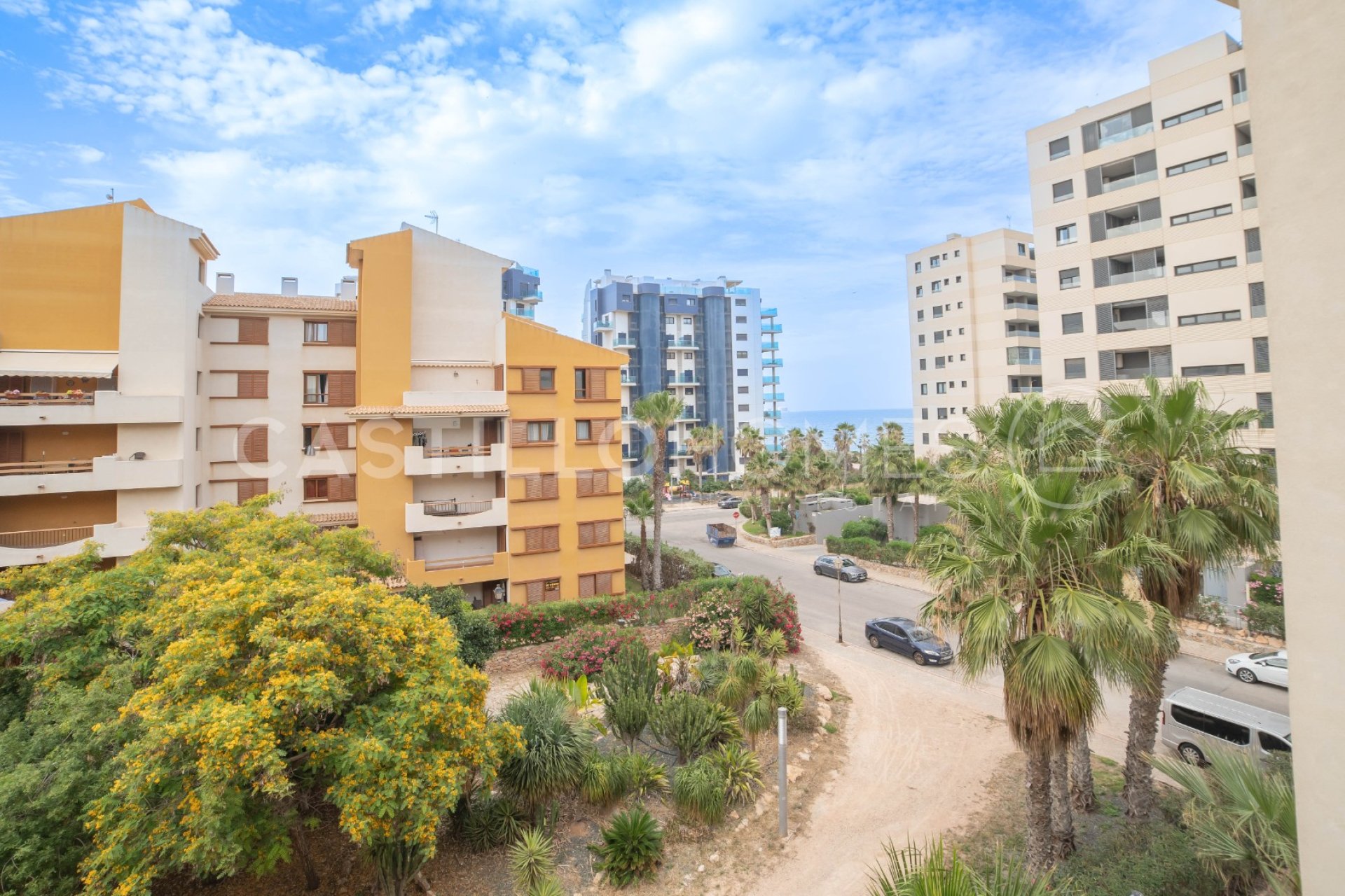 Resale - Apartment / flat - Torrevieja - Punta Prima