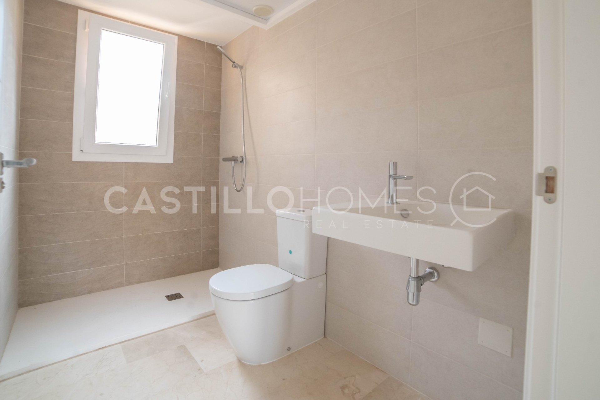Resale - Apartment / flat - Torrevieja - Punta Prima