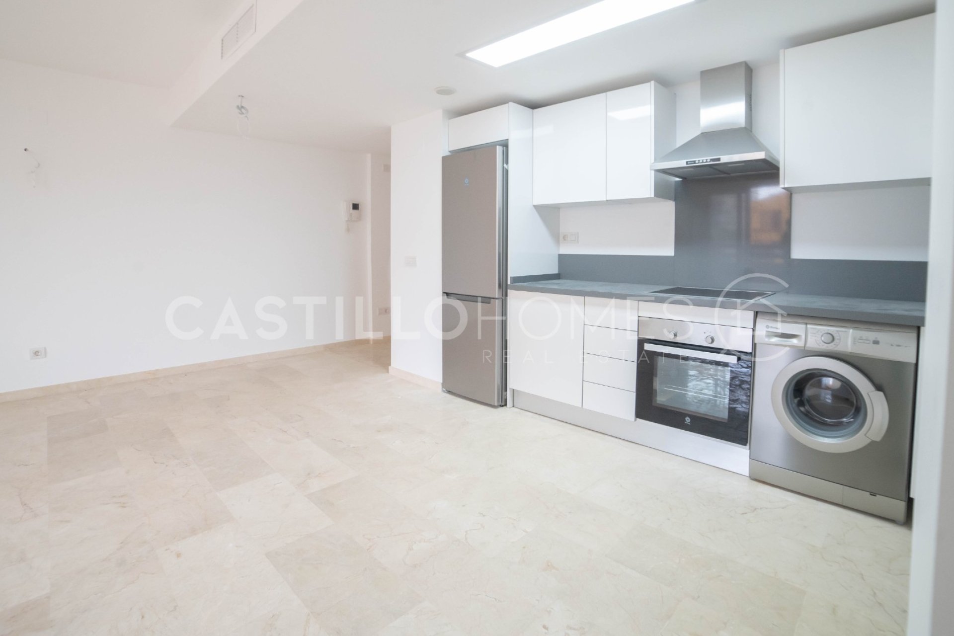 Resale - Apartment / flat - Torrevieja - Punta Prima