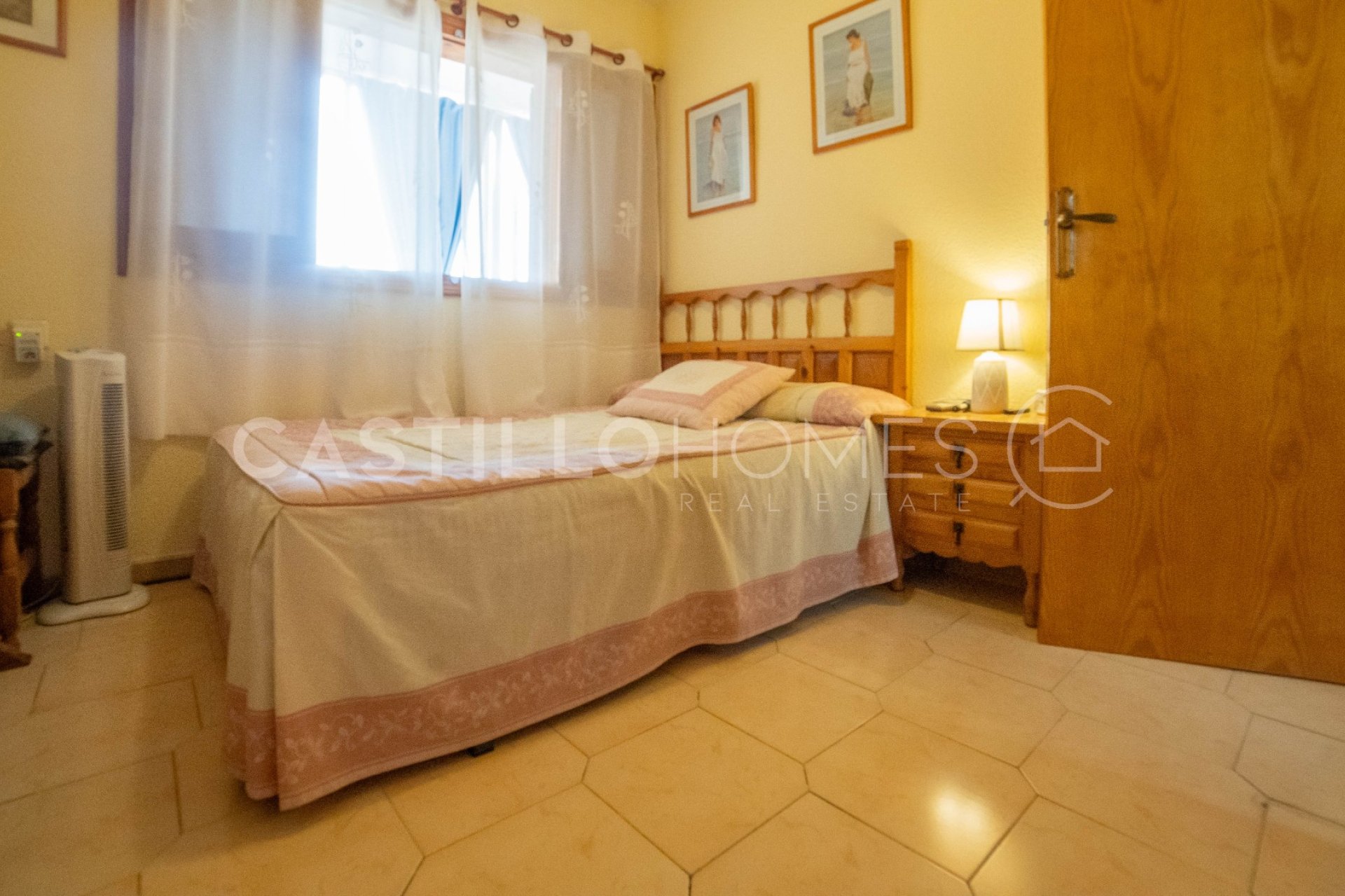 Resale - Apartment / flat - Torrevieja - Punta Prima