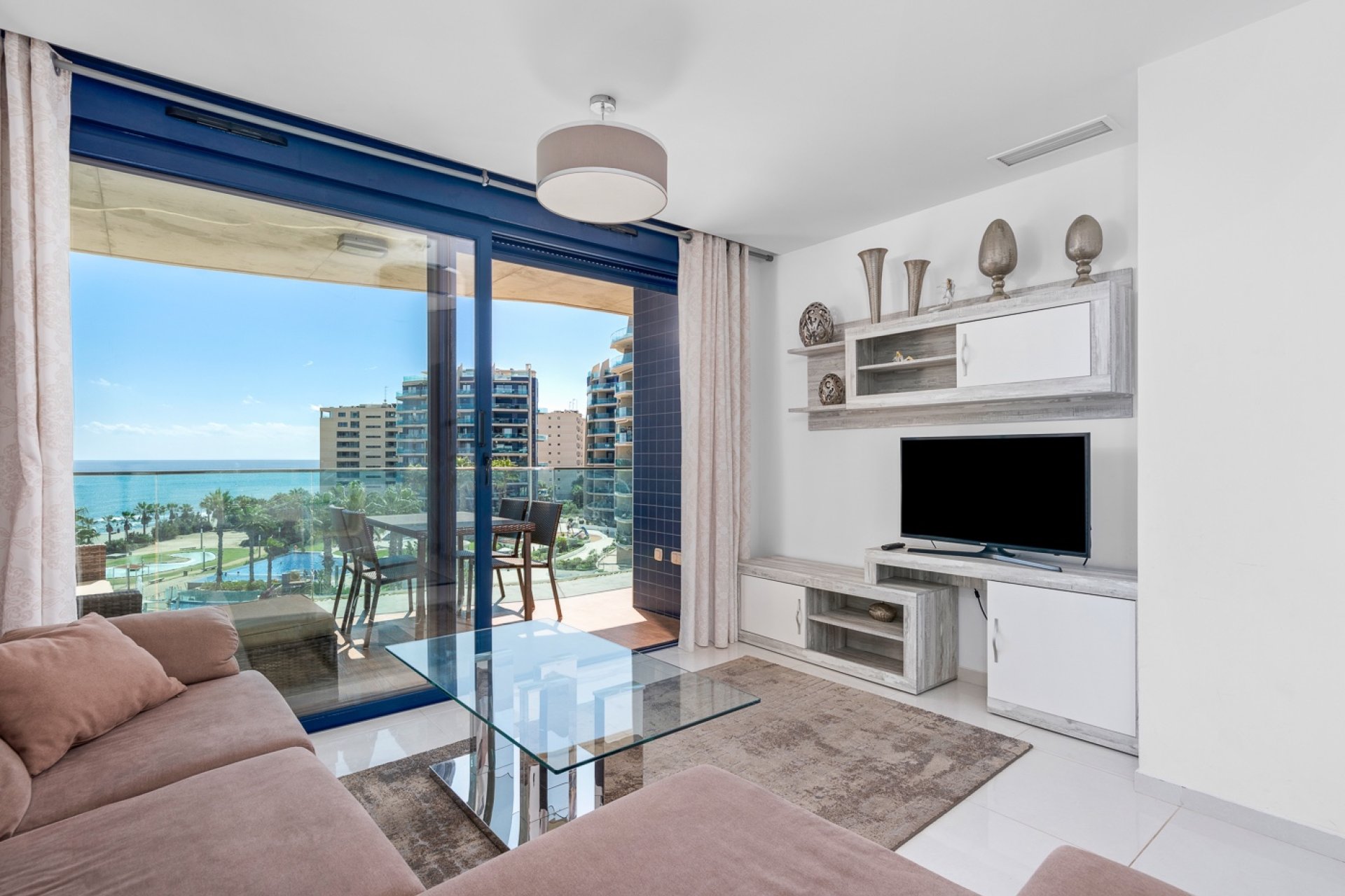 Resale - Apartment / flat - Torrevieja - Punta Prima