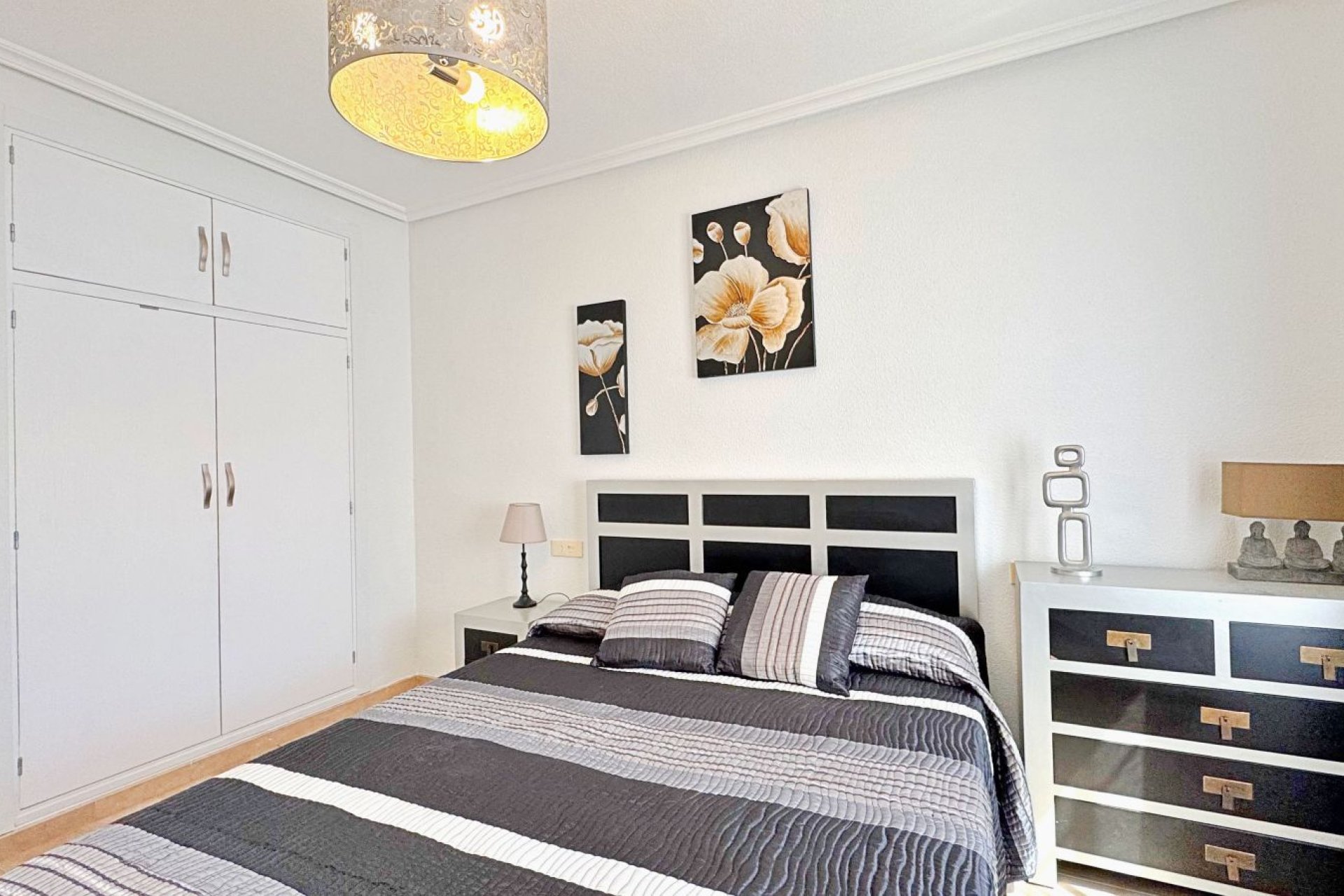 Resale - Apartment / flat - Torrevieja - Rocio del Mar