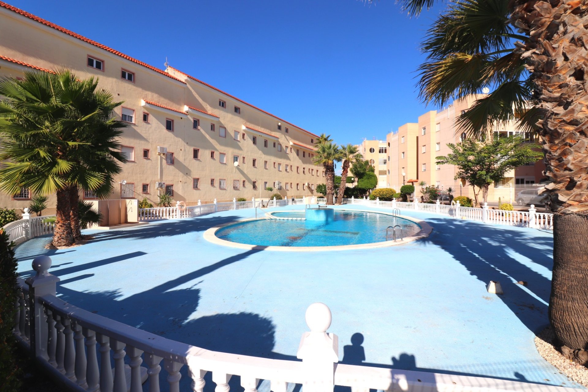 Resale - Apartment / flat - Torrevieja - San Luis
