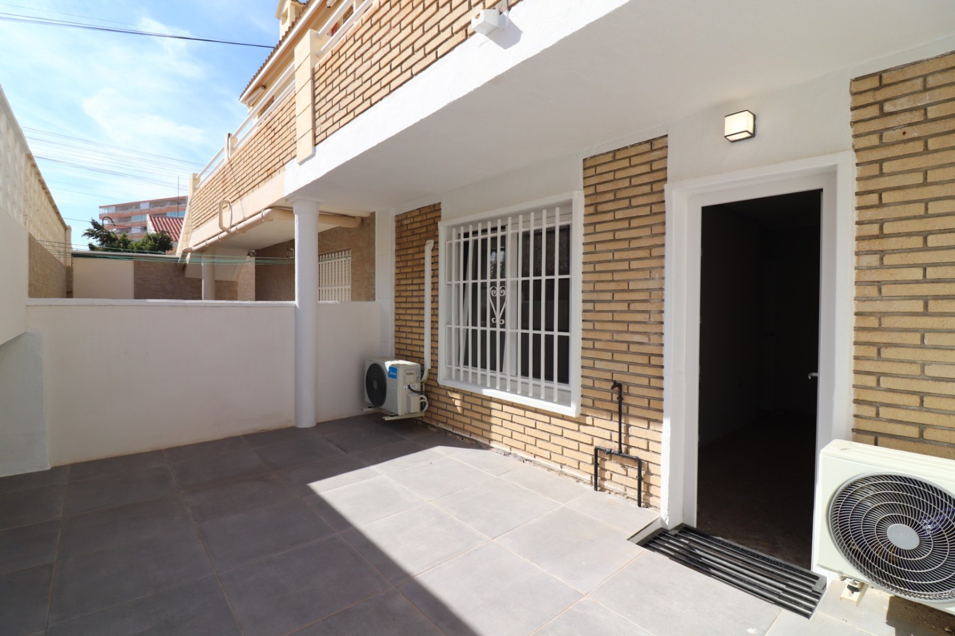 Resale - Apartment / flat - Torrevieja - Torre La Mata