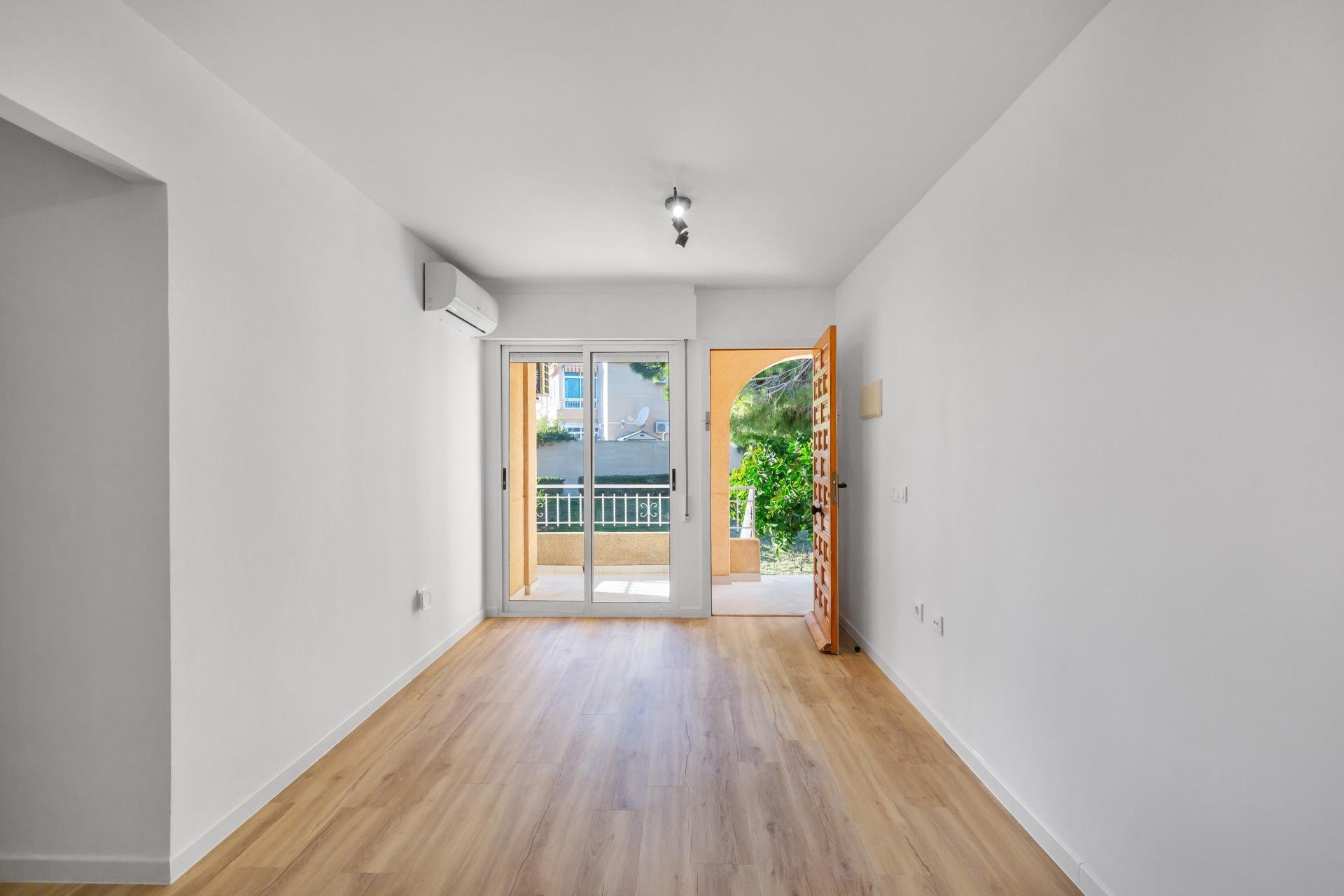 Resale - Apartment / flat - Torrevieja - Torreblanca