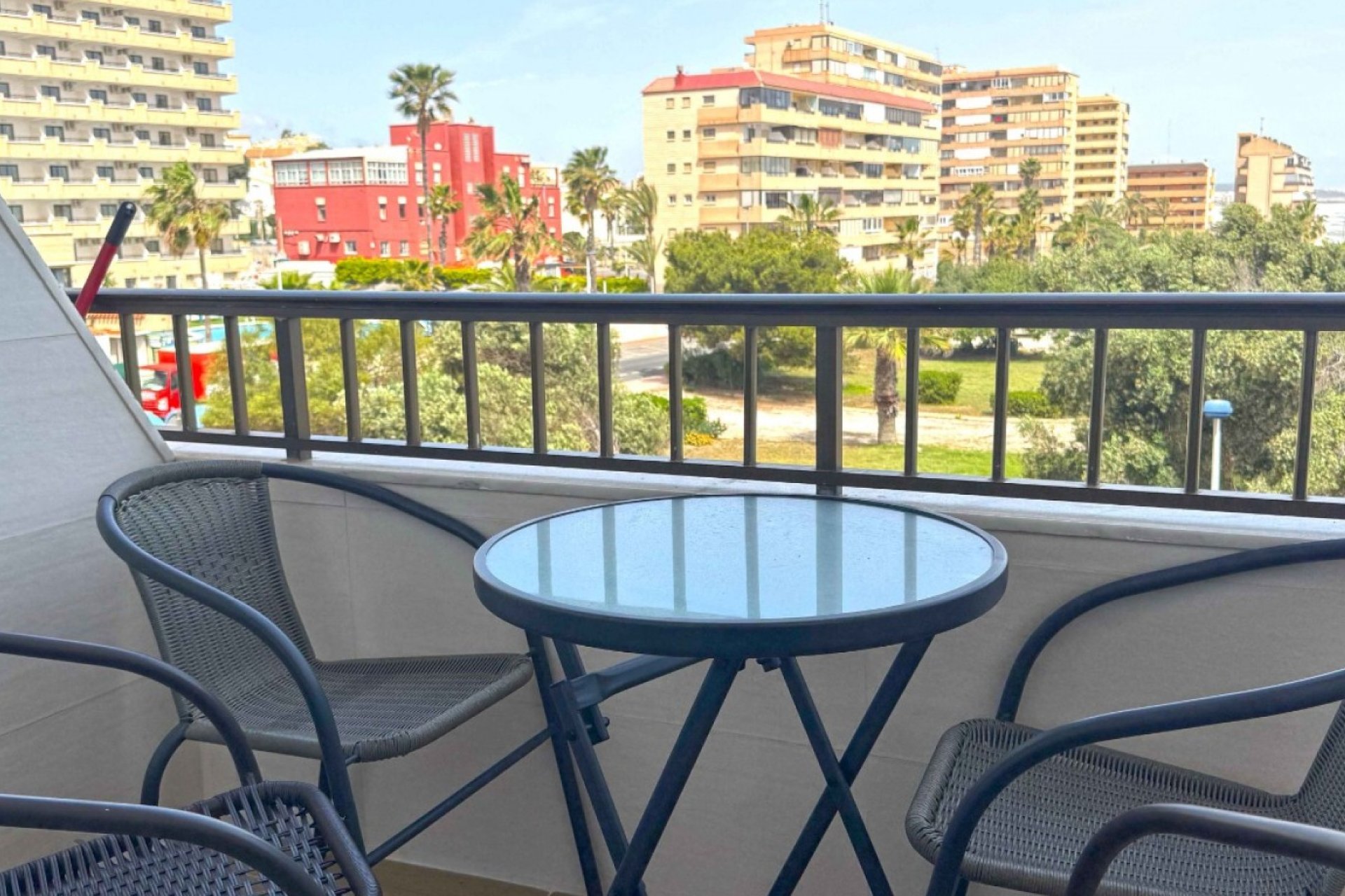 Resale - Apartment / flat - Torrevieja - Torrelamata - La Mata