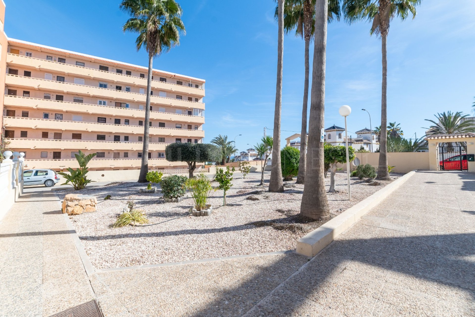 Resale - Apartment / flat - Torrevieja - Torrelamata - La Mata