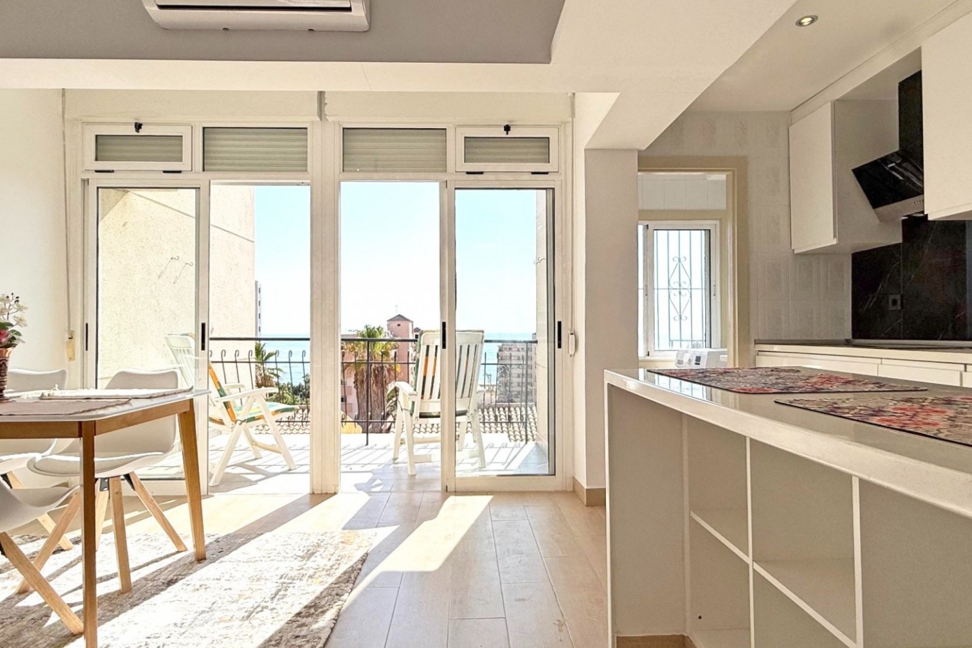 Resale - Apartment / flat - Torrevieja - Torrelamata - La Mata