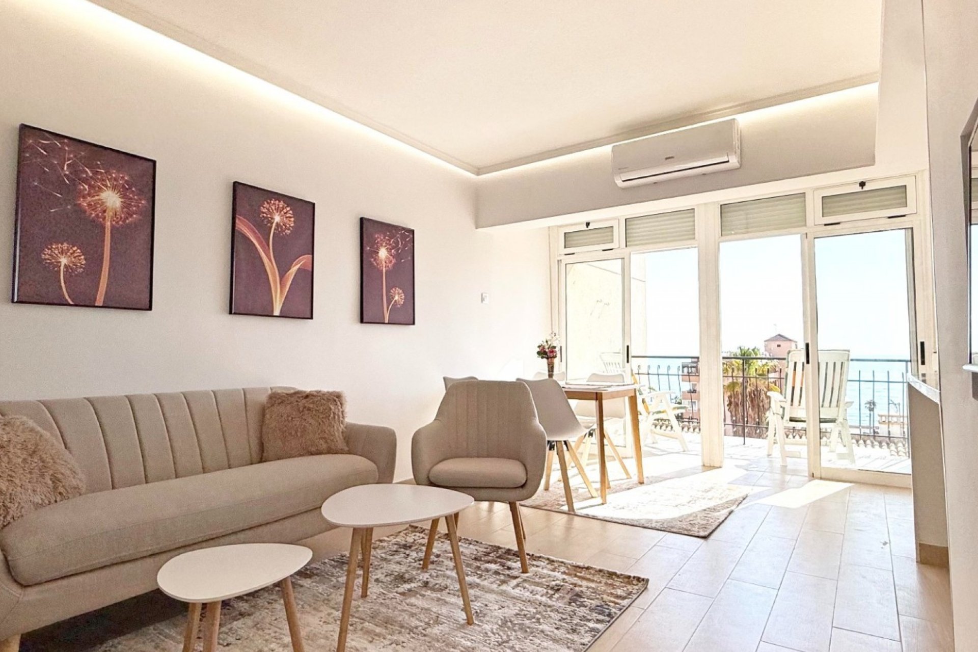 Resale - Apartment / flat - Torrevieja - Torrelamata - La Mata