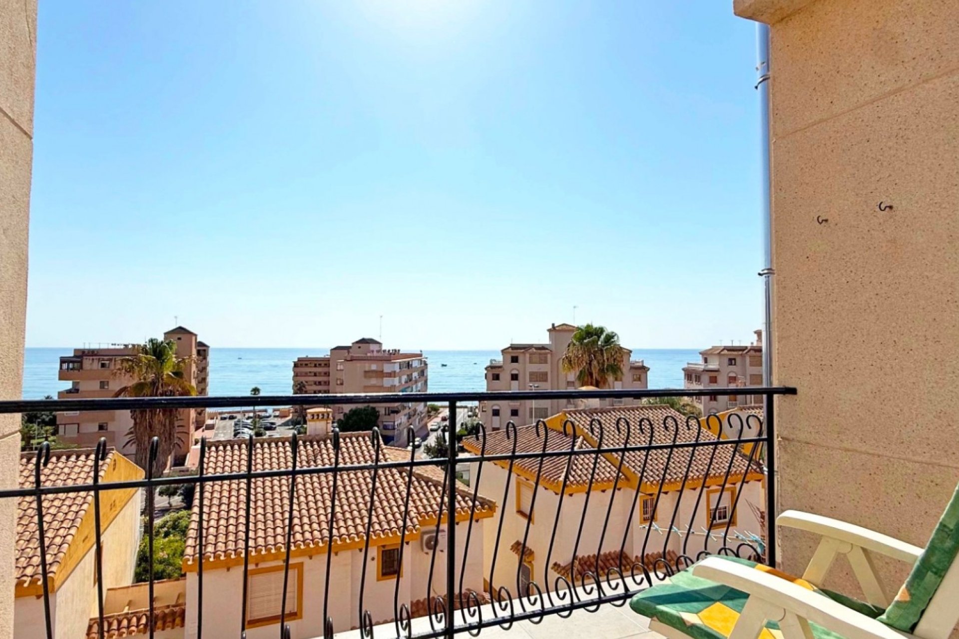 Resale - Apartment / flat - Torrevieja - Torrelamata - La Mata