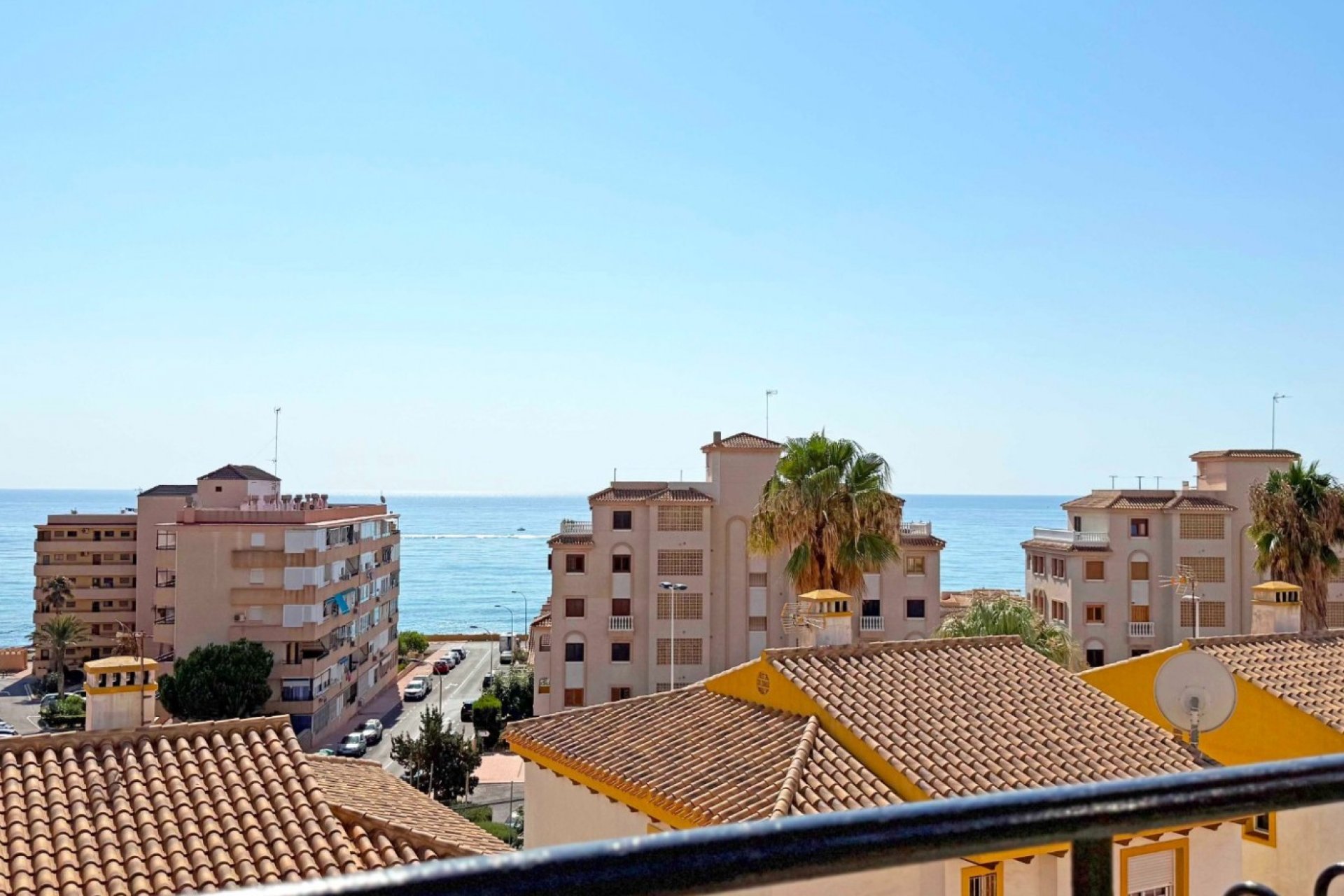 Resale - Apartment / flat - Torrevieja - Torrelamata - La Mata