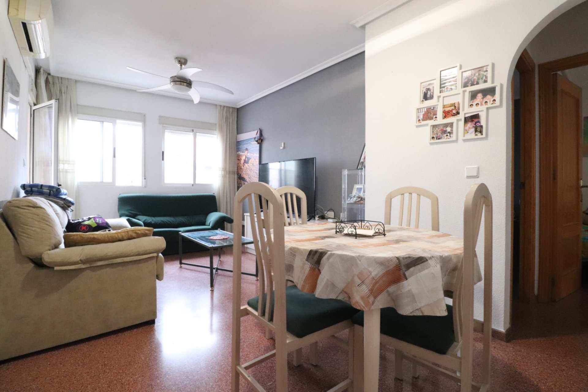 Resale - Apartment / flat - Torrevieja - Torrevieja - Centre