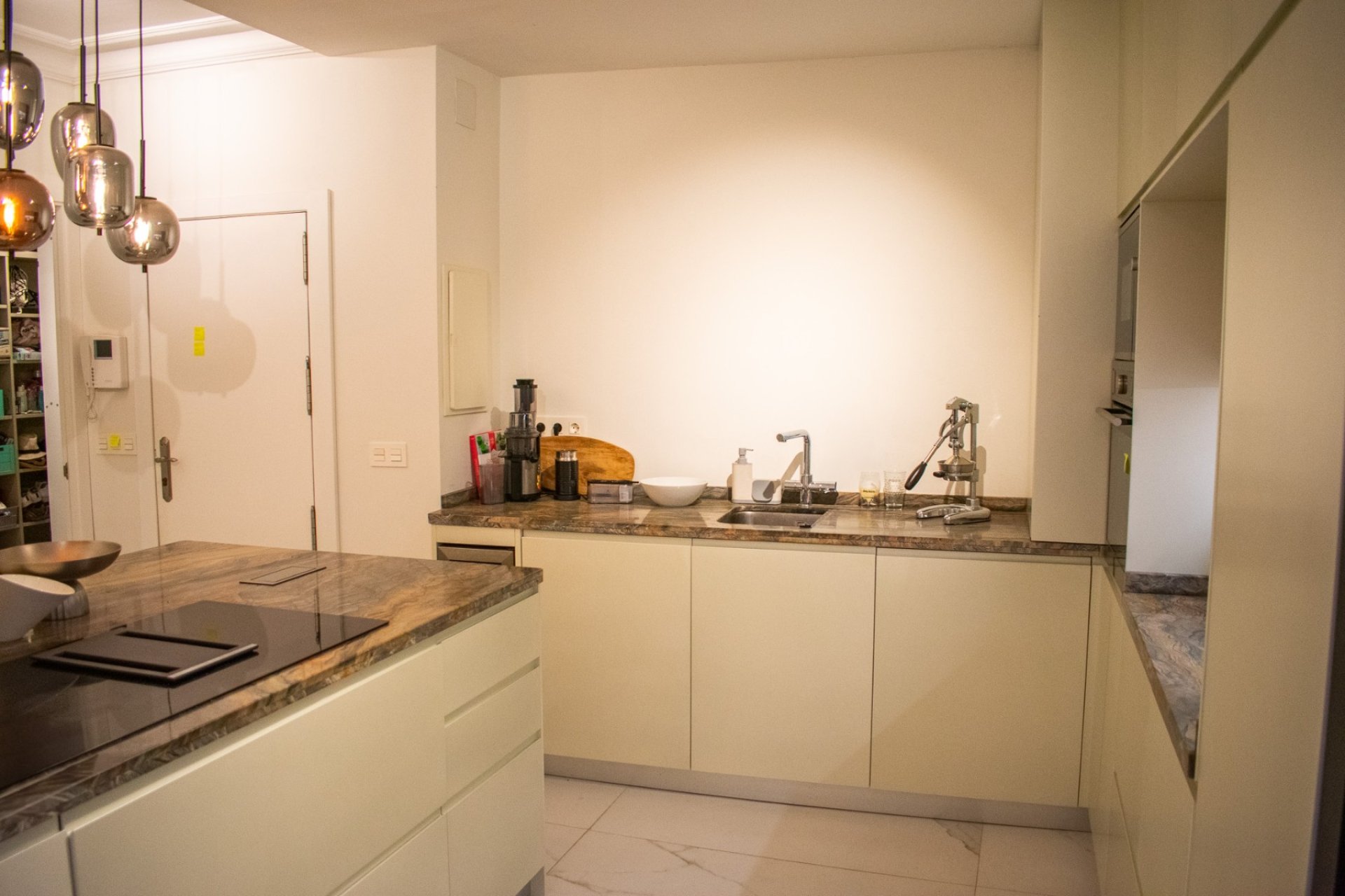 Resale - Apartment / flat - Torrevieja - Torrevieja Centro