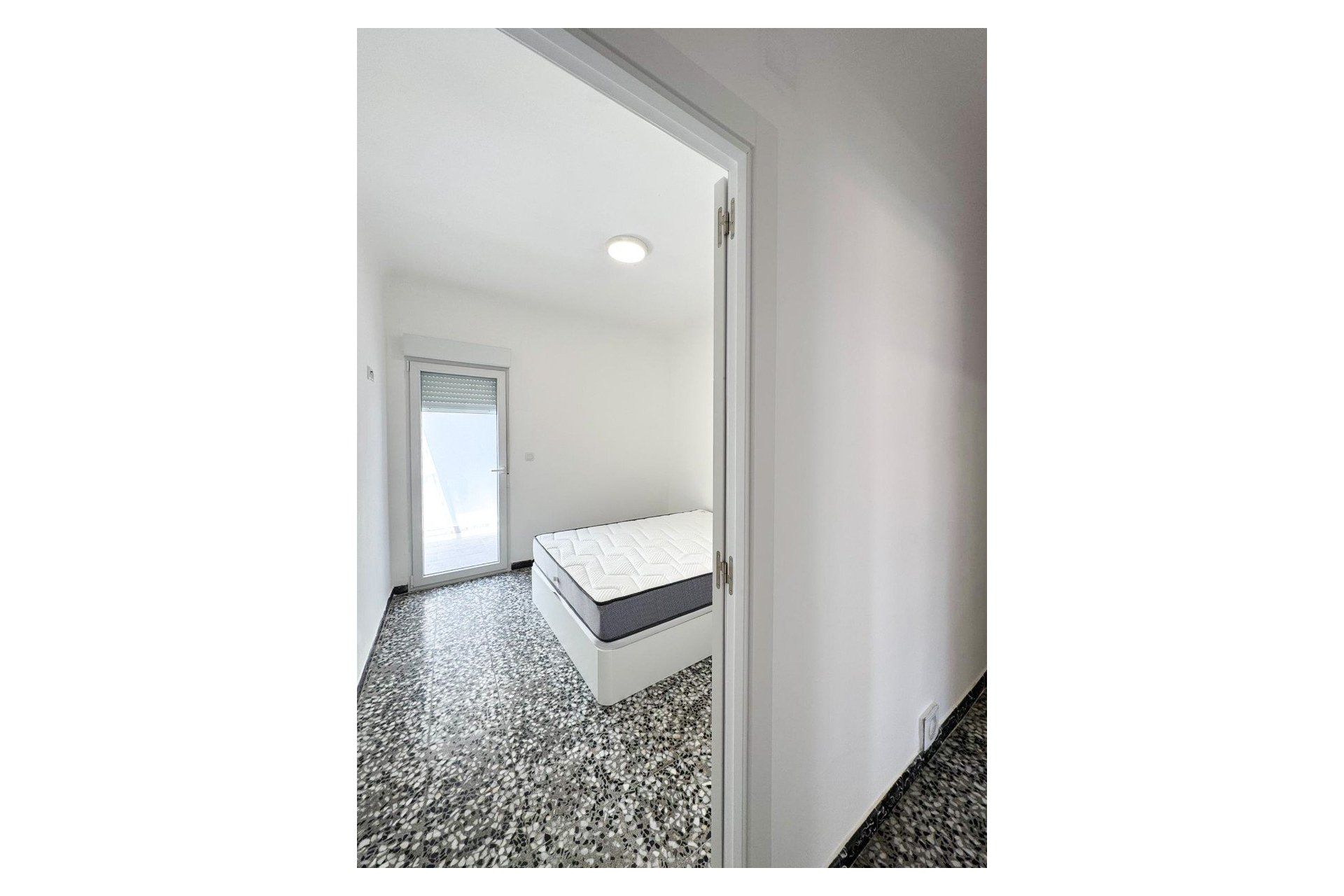 Resale - Apartment / flat - Torrevieja - Torrevieja Centro