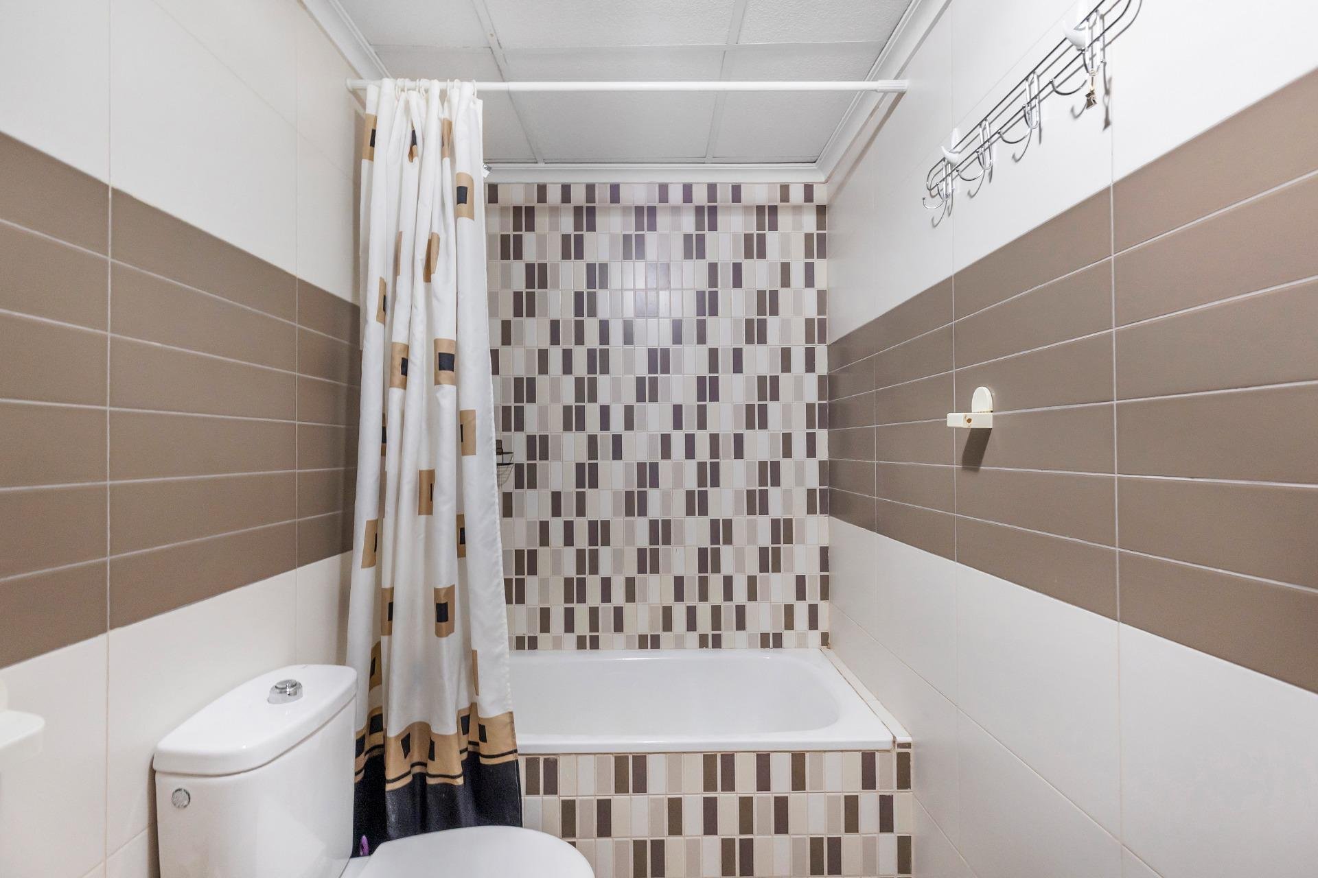 Resale - Apartment / flat - Torrevieja - torrevieja