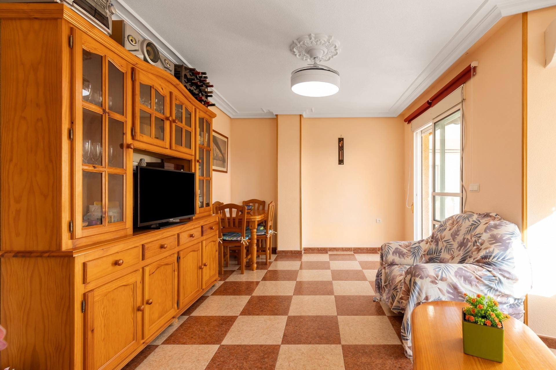 Resale - Apartment / flat - Torrevieja
