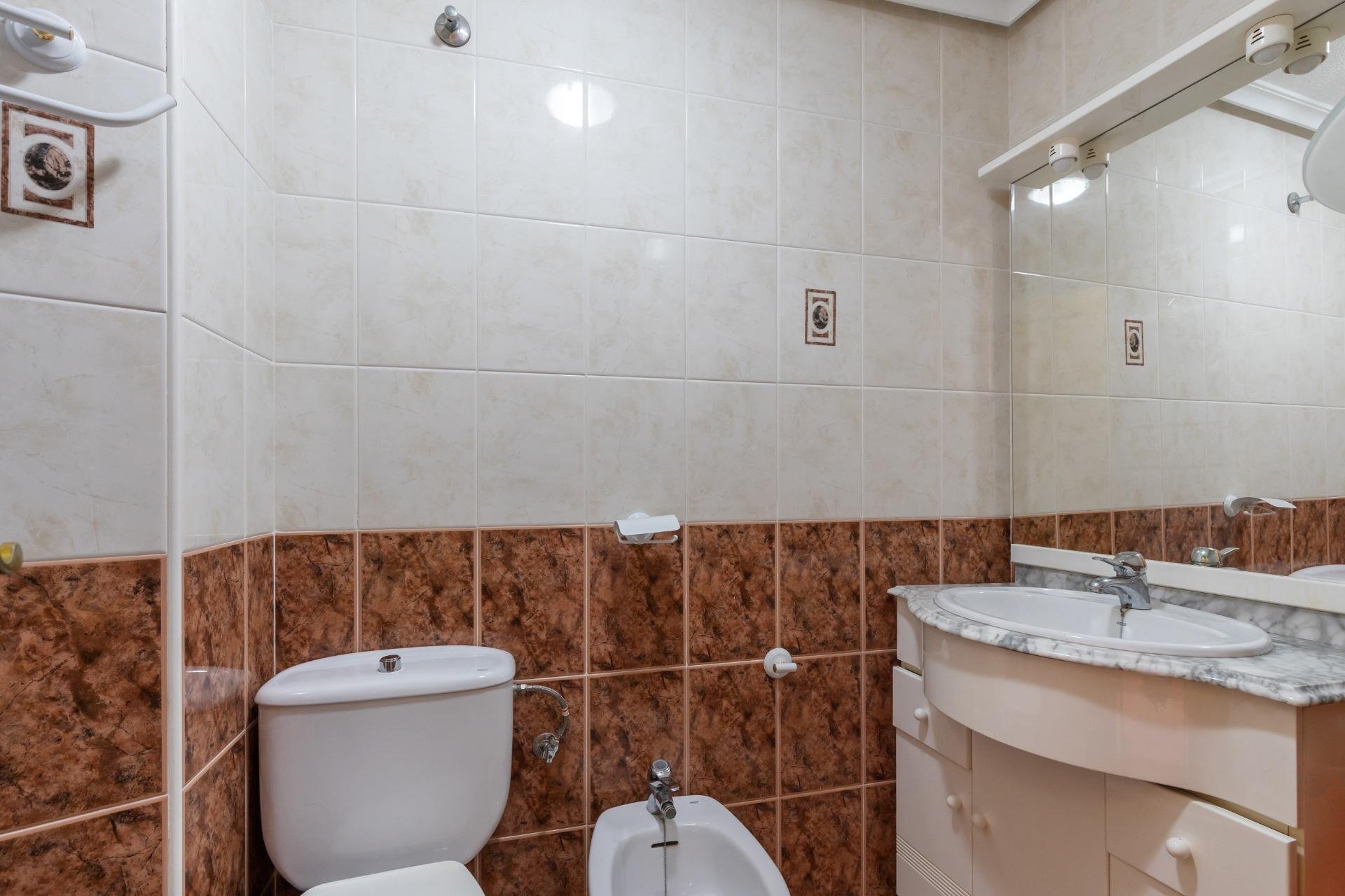 Resale - Apartment / flat - Torrevieja