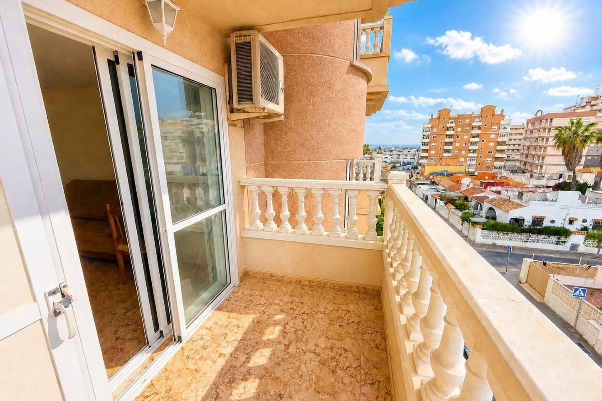 Resale - Apartment / flat - Torrevieja