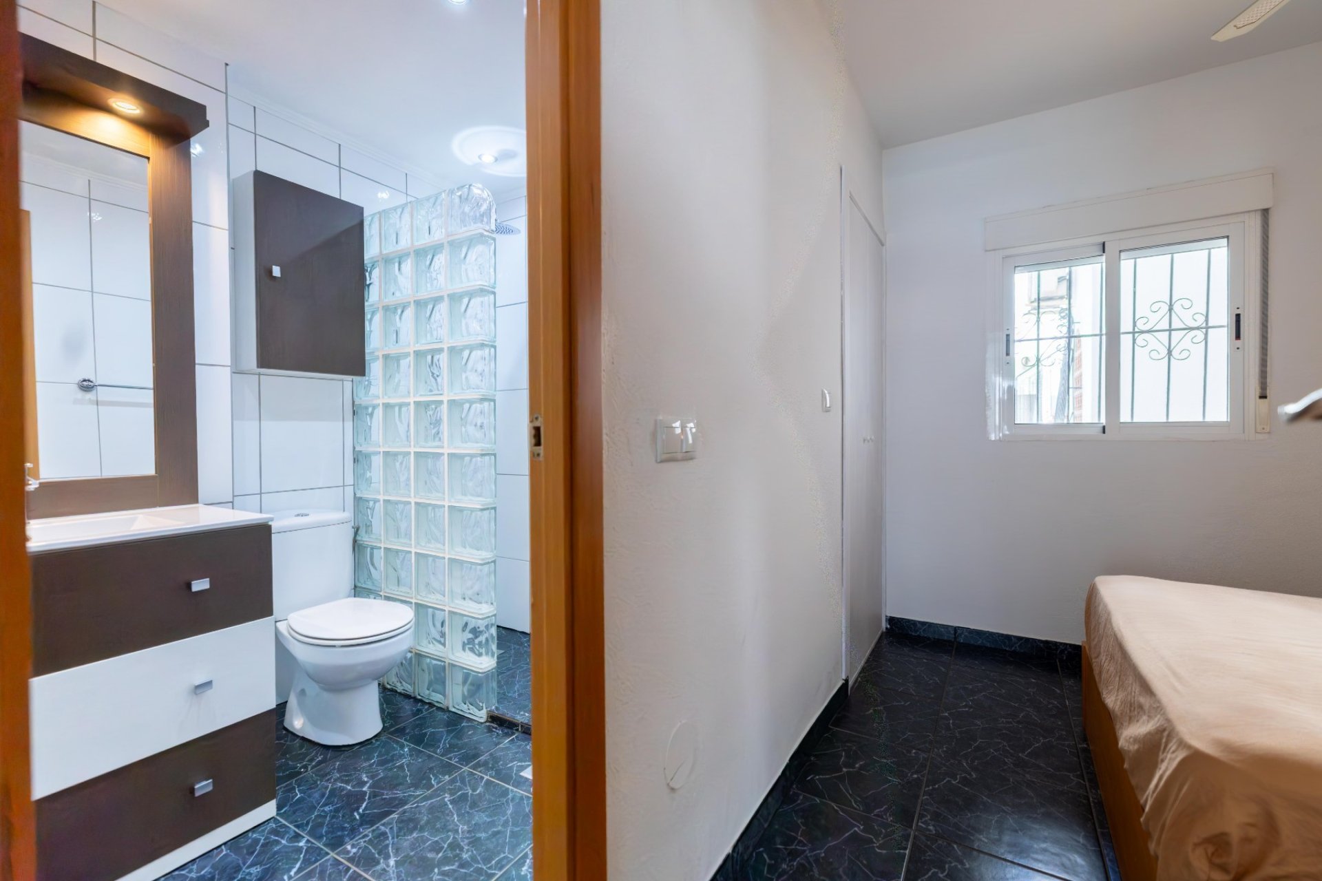 Resale - Apartment / flat - Torrevieja