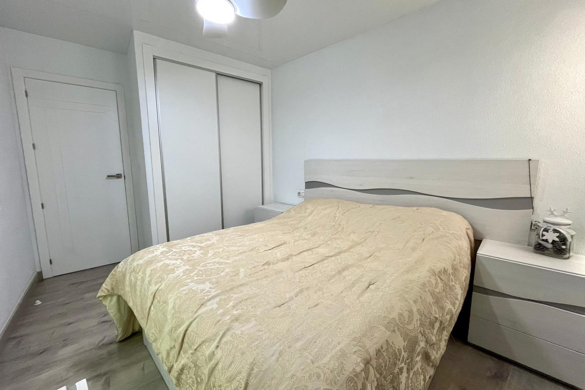 Resale - Apartment / flat - Torrevieja